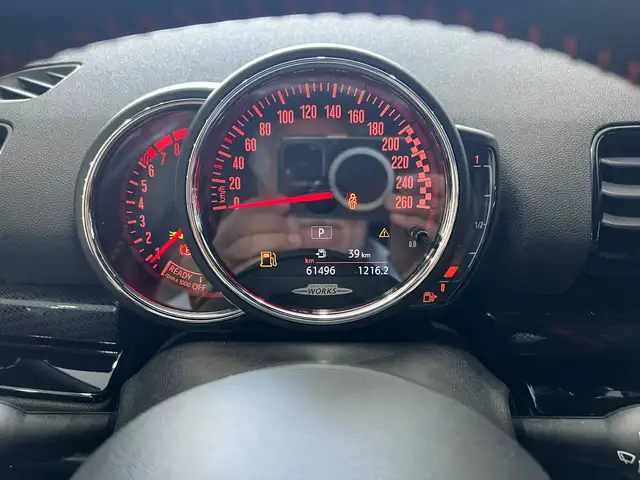 Mini Clubman view 14