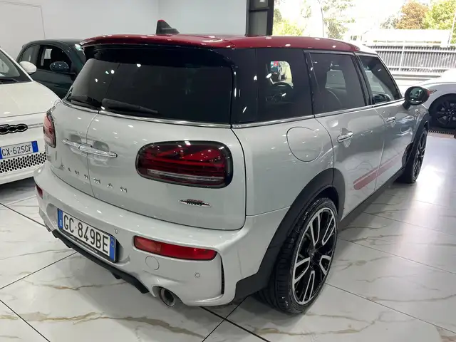 Mini Clubman view 6