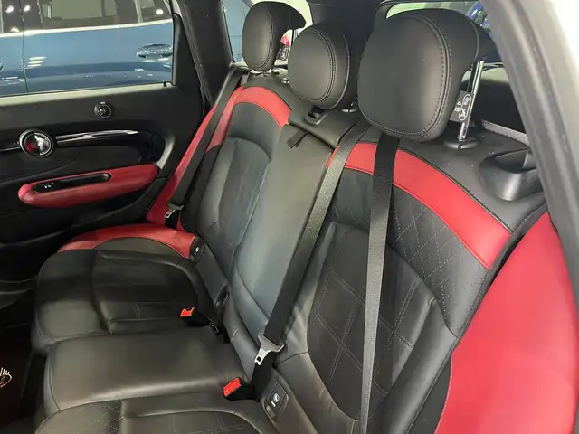 Mini Clubman view 18