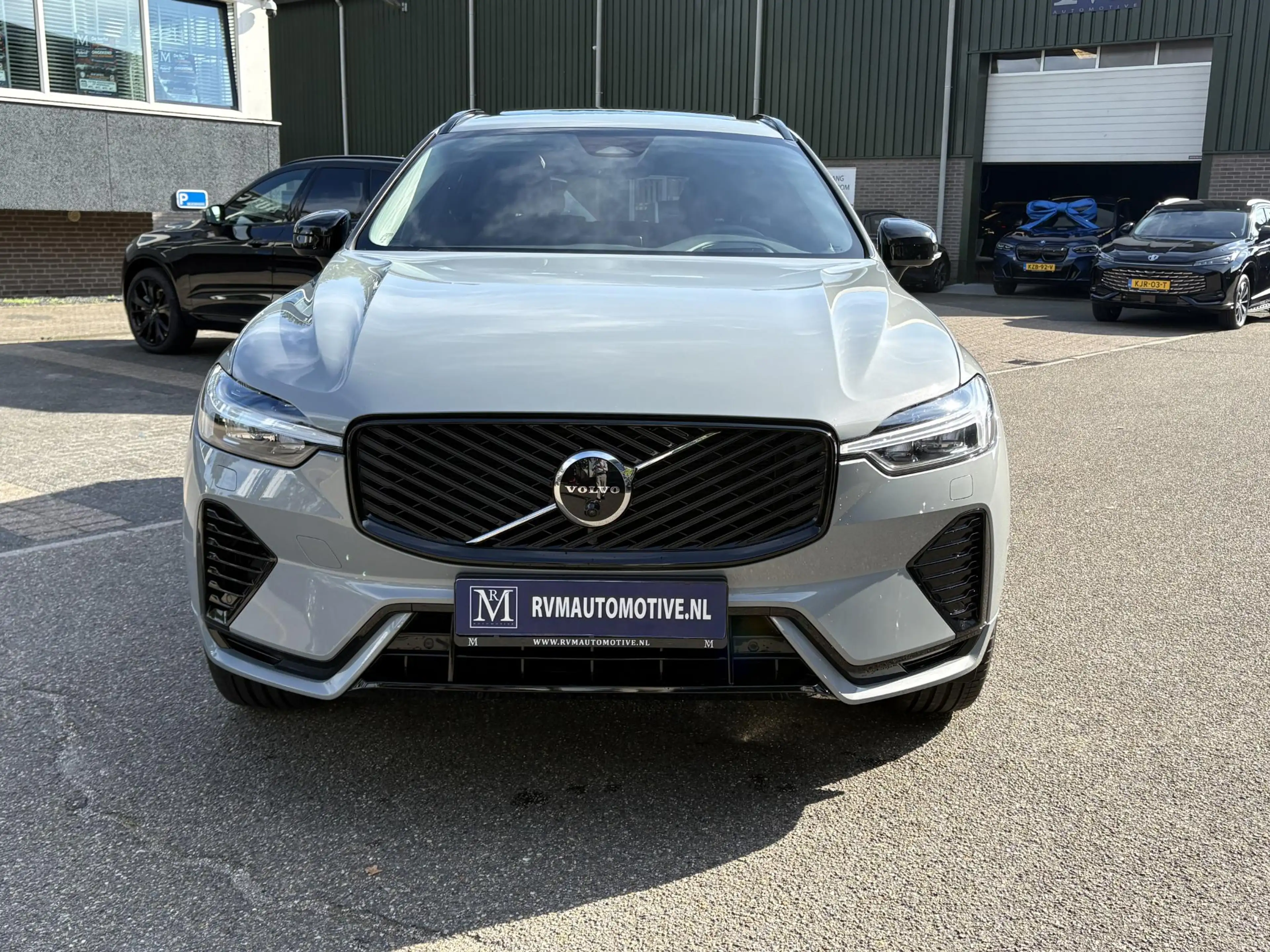 Volvo XC60 2.0 T6 Plug-in hybrid AWD Plus Dark VAN €56.900,- — photo 7