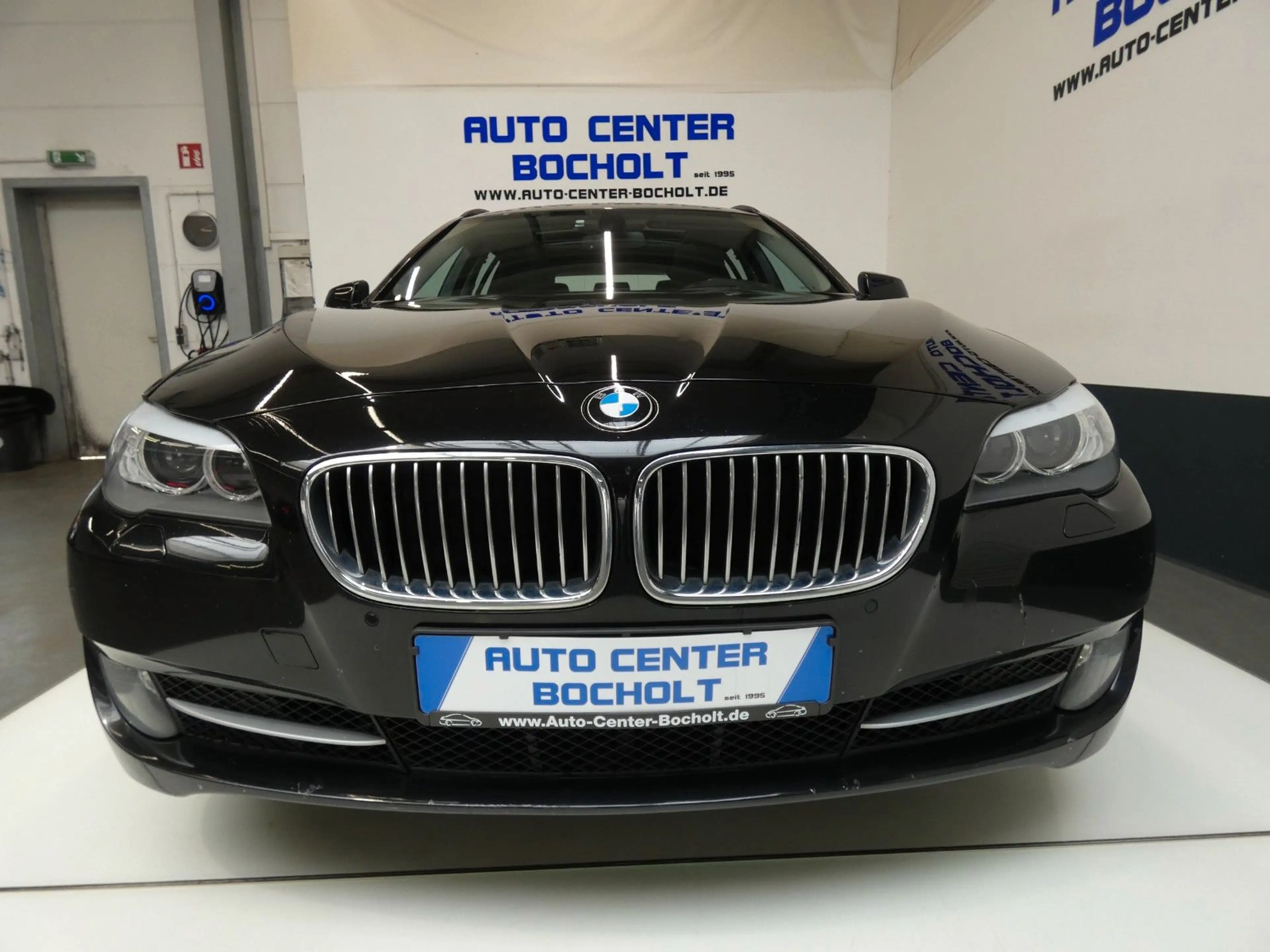 BMW 525 d F11 *Navi*Klimaaut*Leder*Panorama
