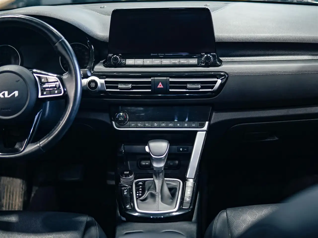 Kia Seltos снимка Kia Seltos
