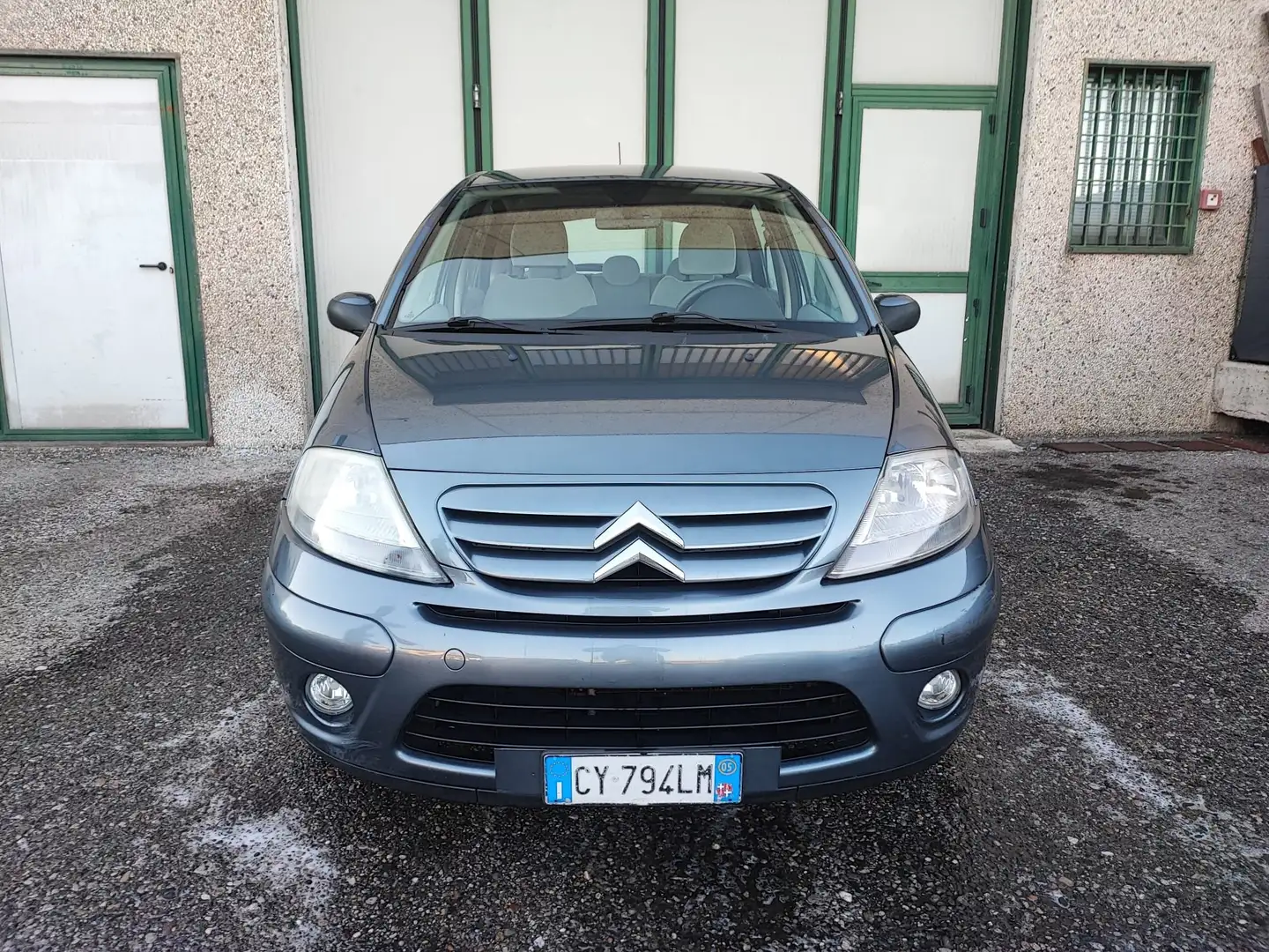 Citroen C3 1.4 BENZINA EXCLUSIVE 5 PORTE POCHI KM ANNO 2005 Grigio - 2