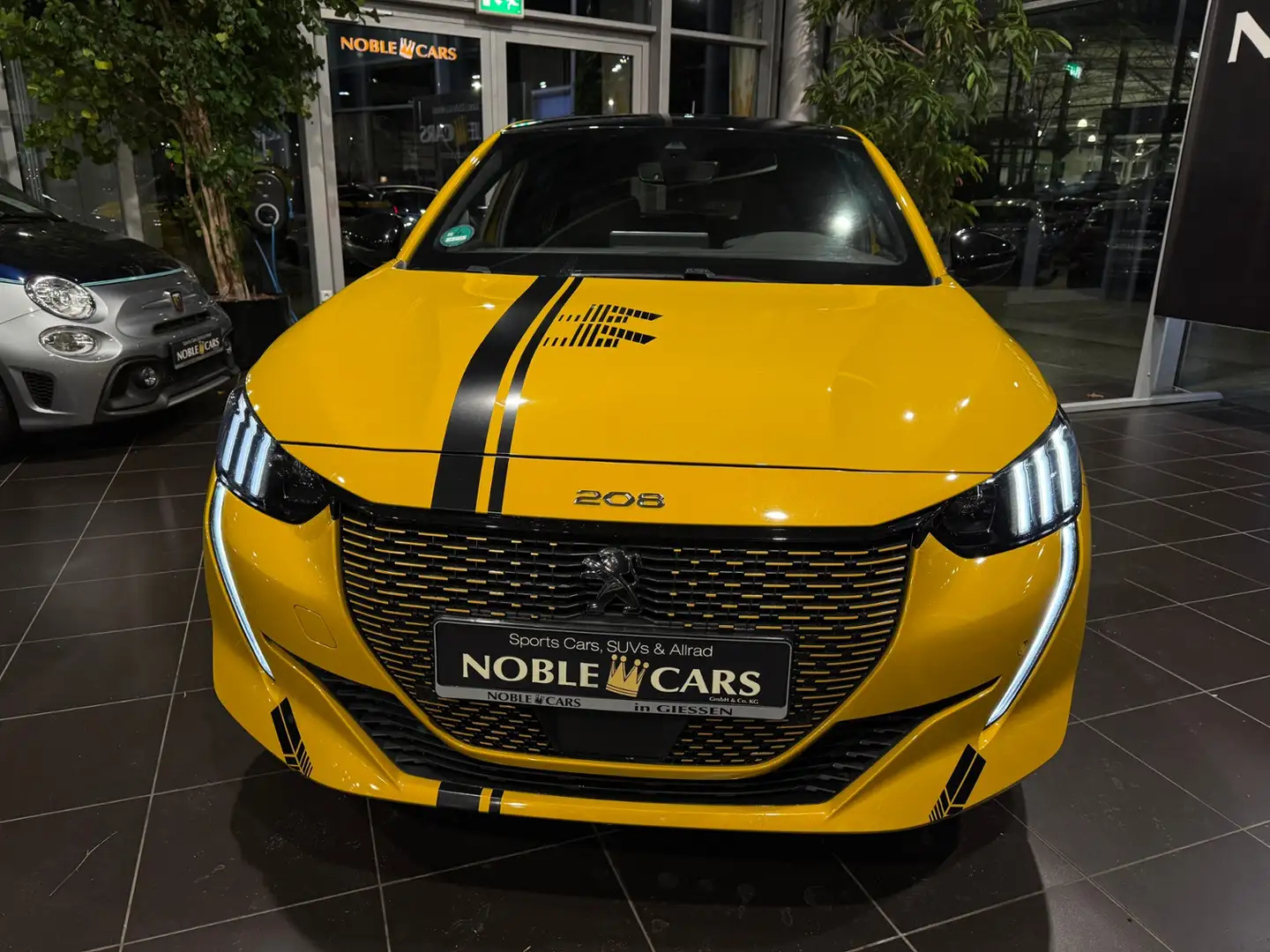 Peugeot 208 e- GT LED NAVI ALU Amarillo - 2
