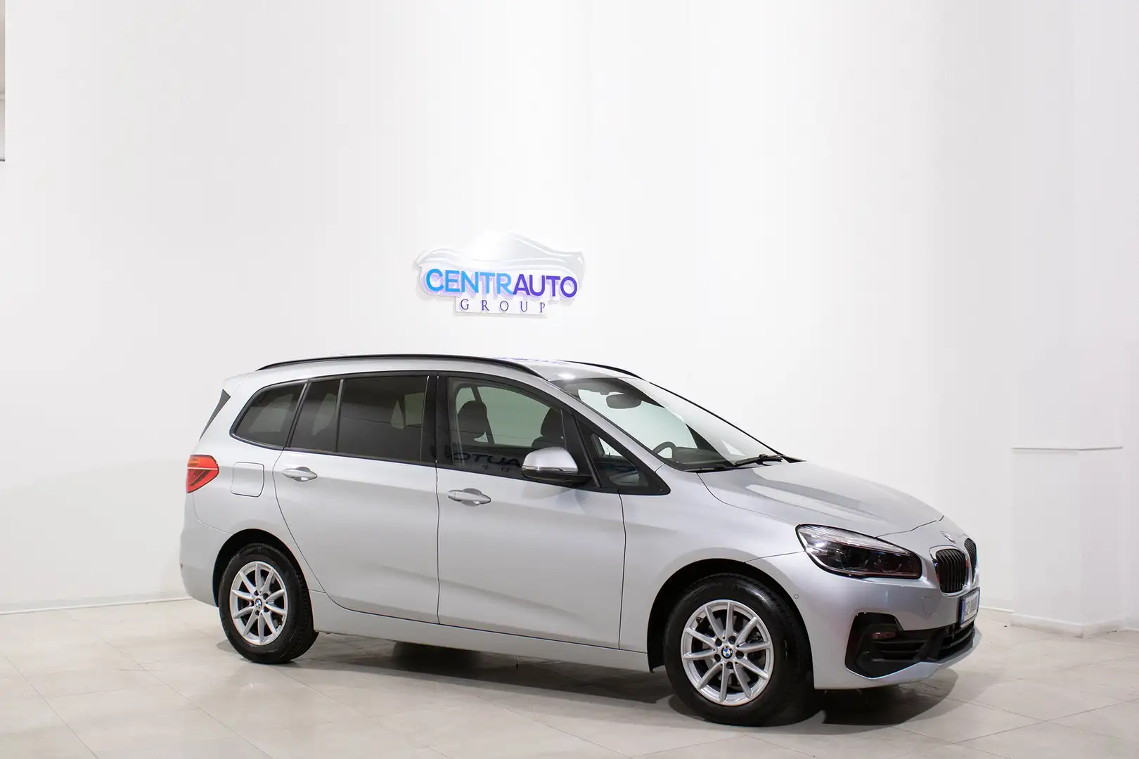 BMW 216 d GRAN TOURER BUSINESS *VETRI PRIVACY, RETRO* Gris - 2