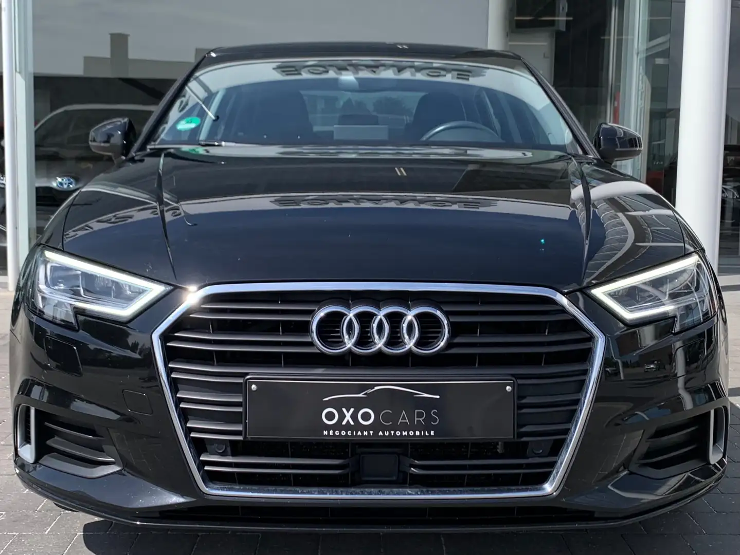 Audi A3 2.0TDI / Berline / Boite Auto / Xenon / Cuir / Gps Black - 2