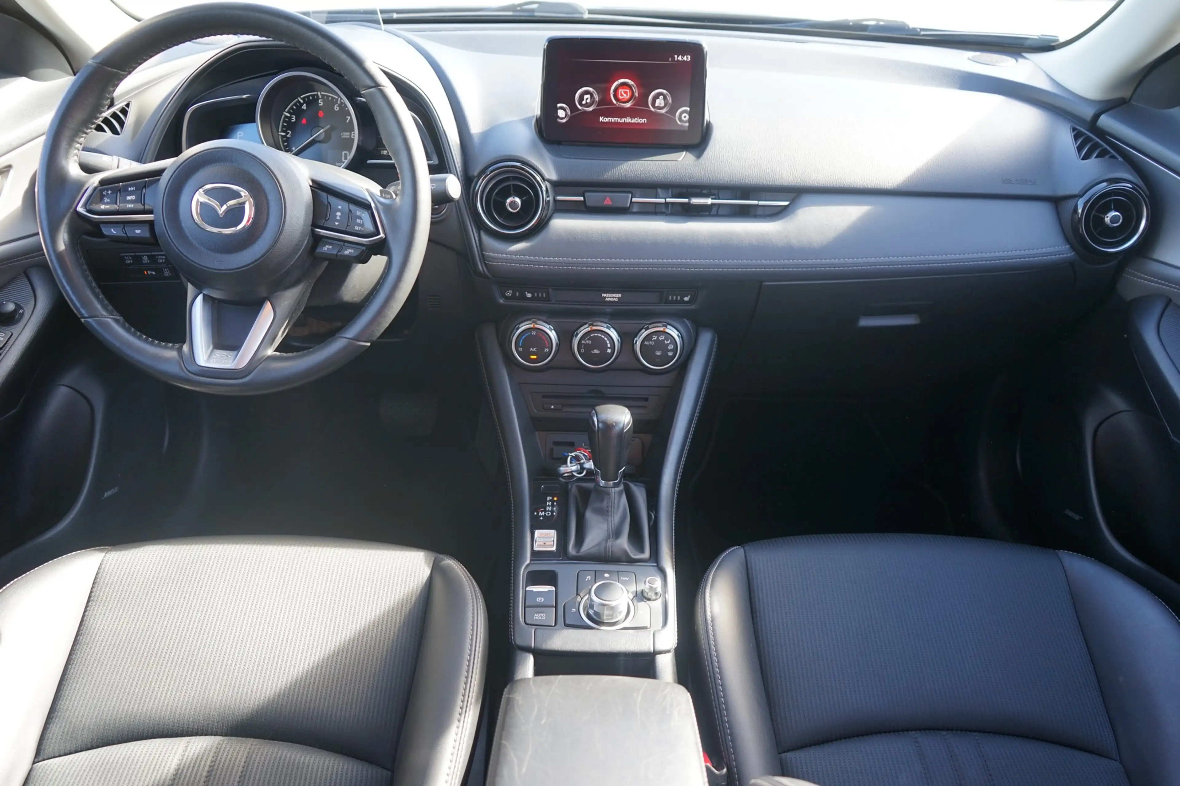 Mazda CX-3 2.0 Exclusive-Line Head-Up Totwinkel AHK — photo 12