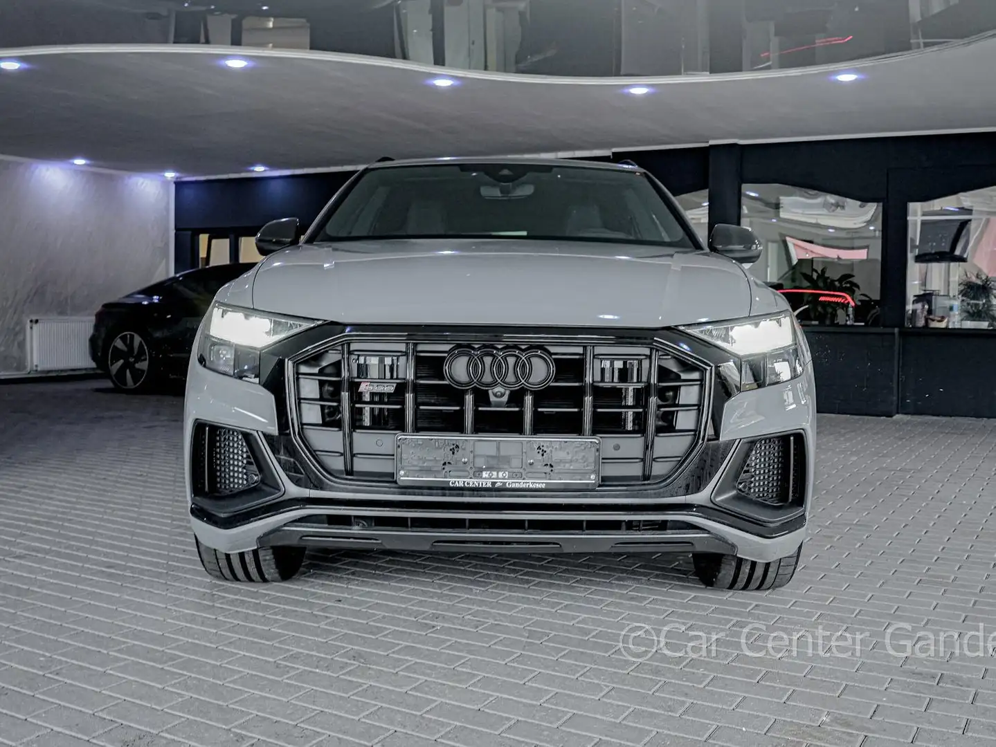 Audi SQ8 4.0 TFSI quattro competition plus Grey - 1