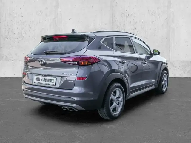 Hyundai Tucson view 2