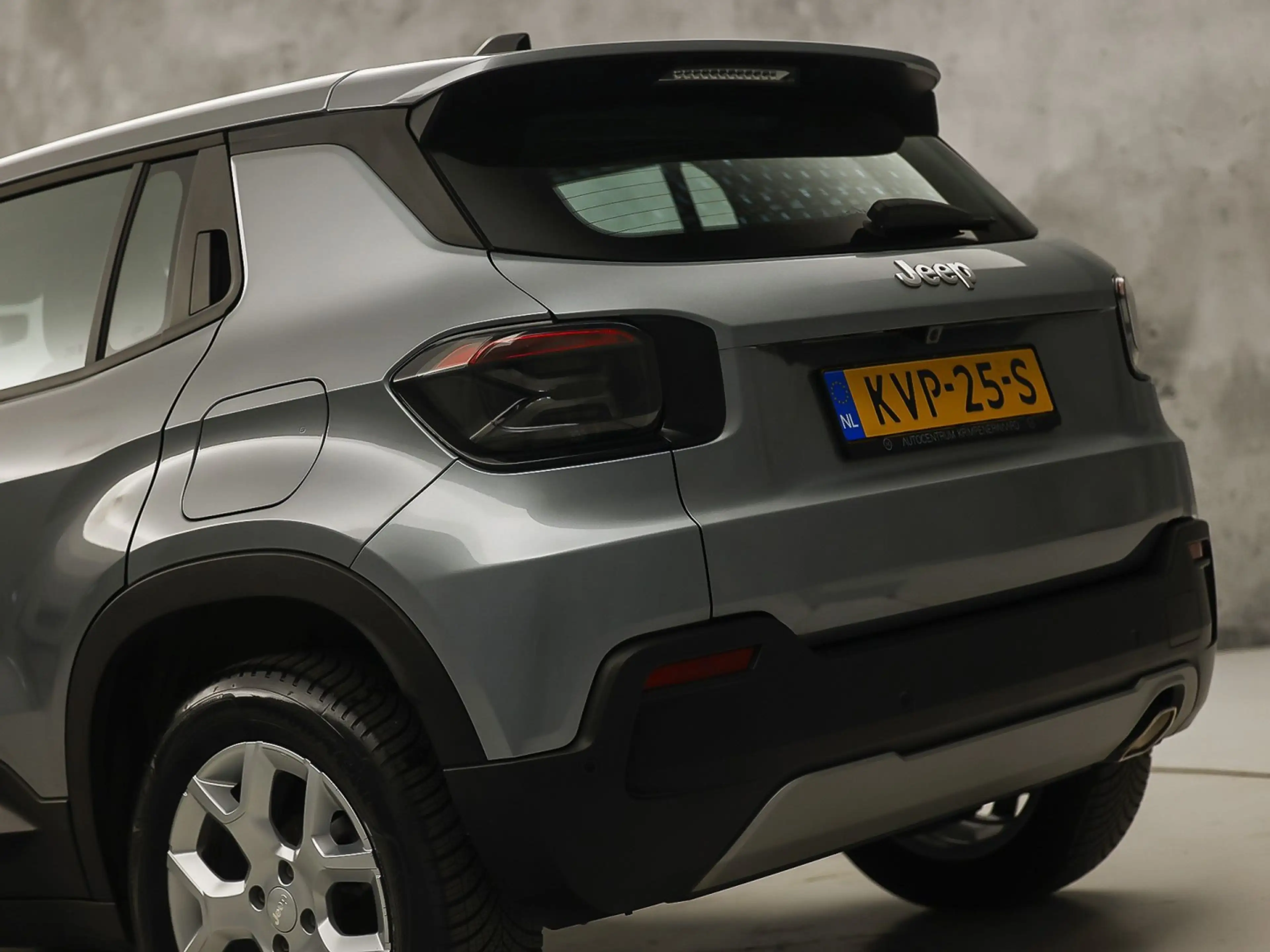 Jeep Avenger 1.2 Altitude Sports (VIRTUAL COCKPIT, APPLE CARPLA — photo 16