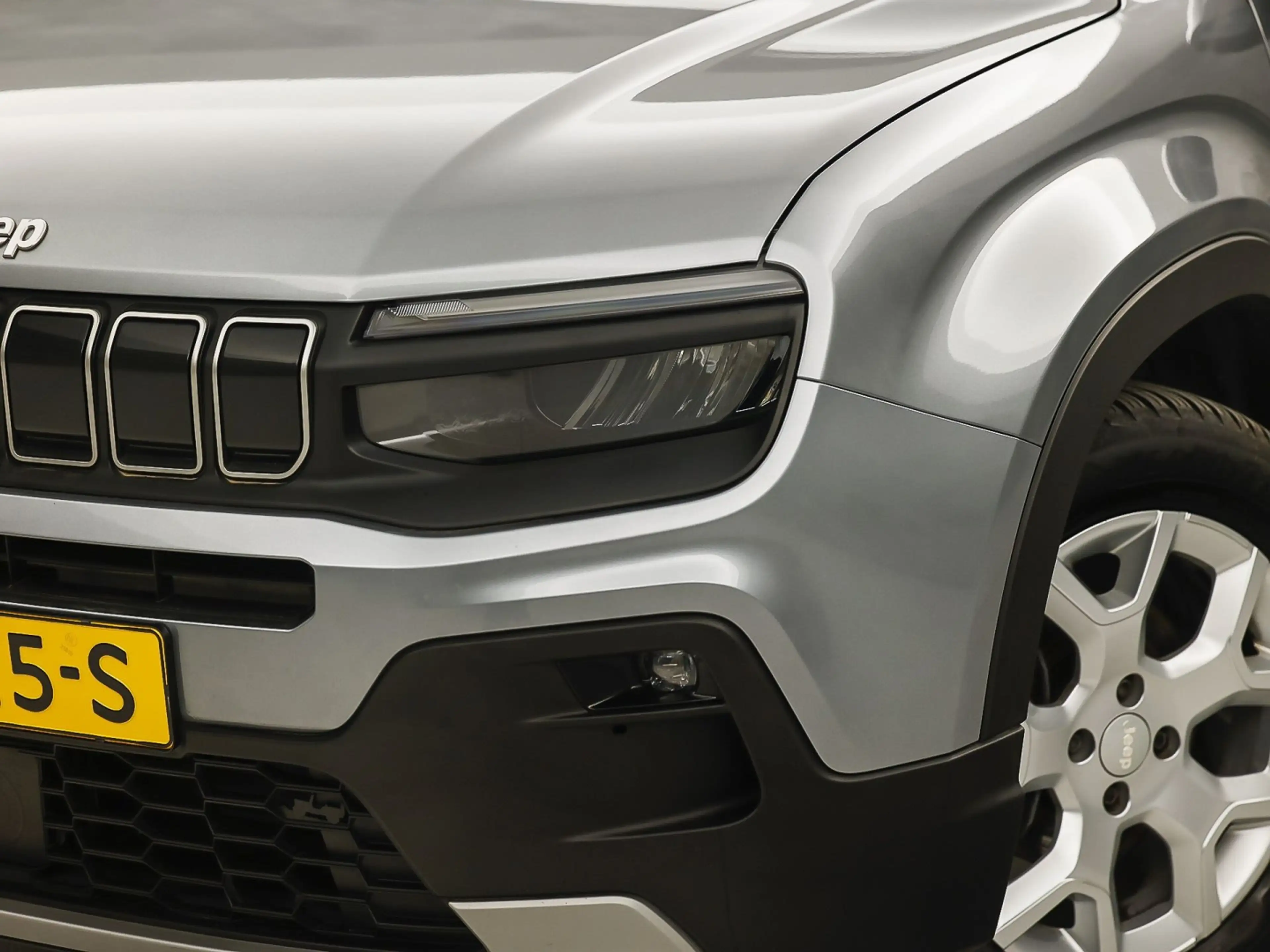 Jeep Avenger 1.2 Altitude Sports (VIRTUAL COCKPIT, APPLE CARPLA — photo 11
