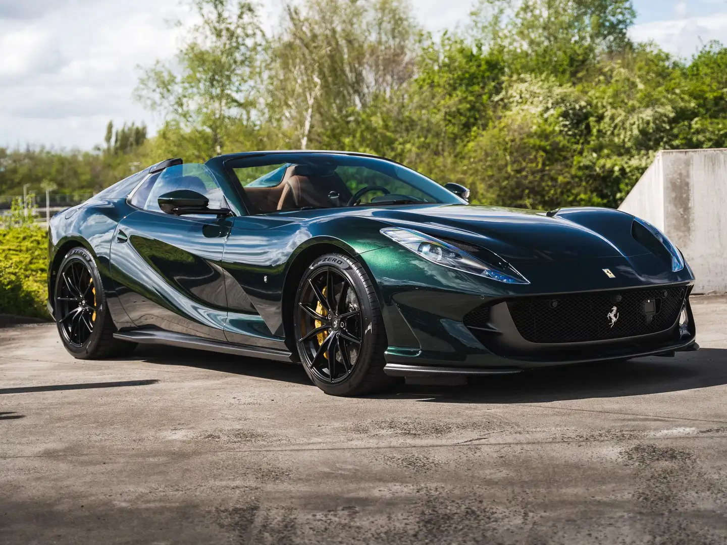 Ferrari 812 GTS / Verde Zeltweg / Lift / Carbon Pack / Pass. D Vert - 1