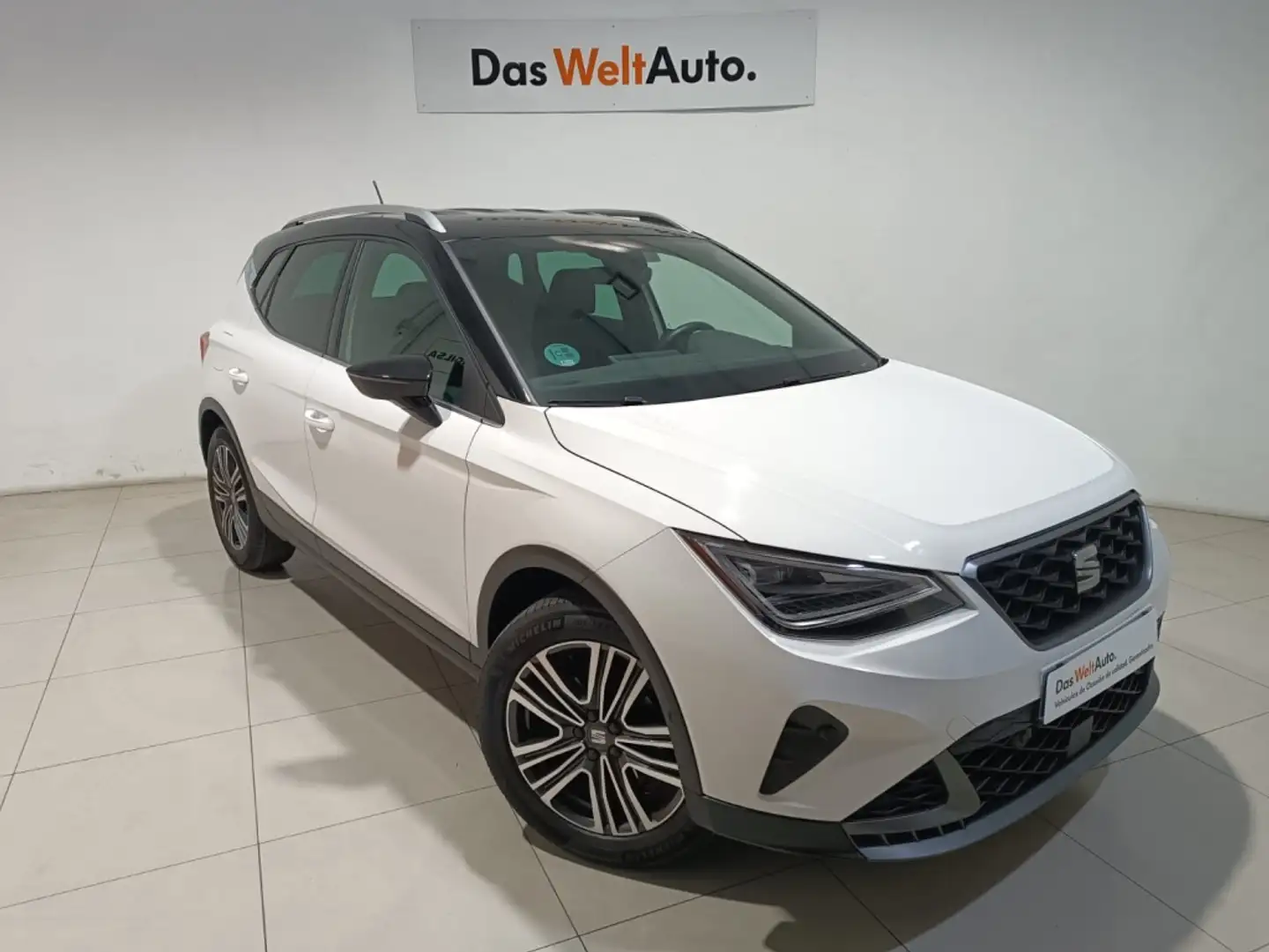 SEAT Arona 1.0 TSI S&S FR XM 110 Blanco - 1