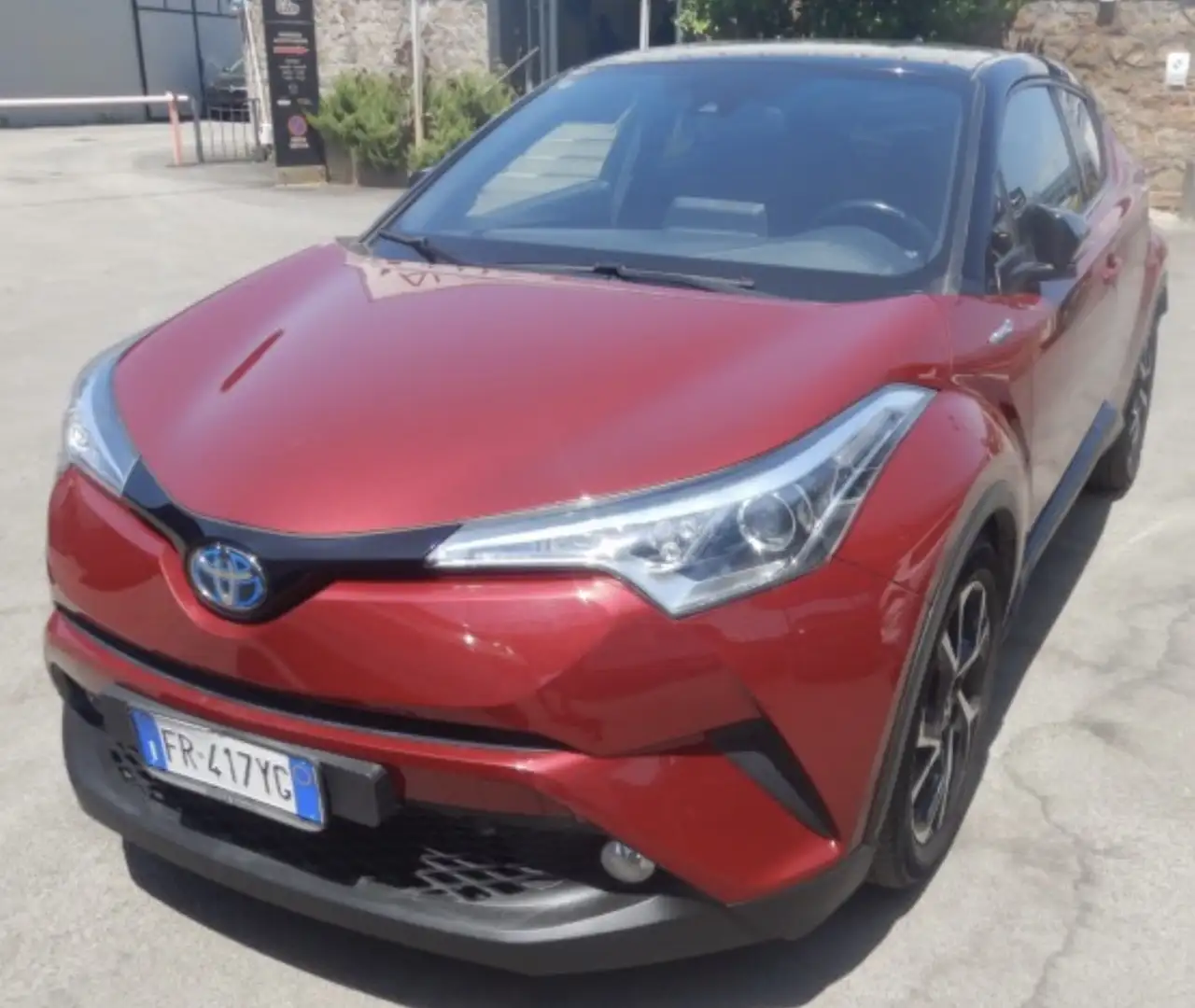 Toyota C-HR 1.8h Trend 2wd e-cvt Rosso - 2