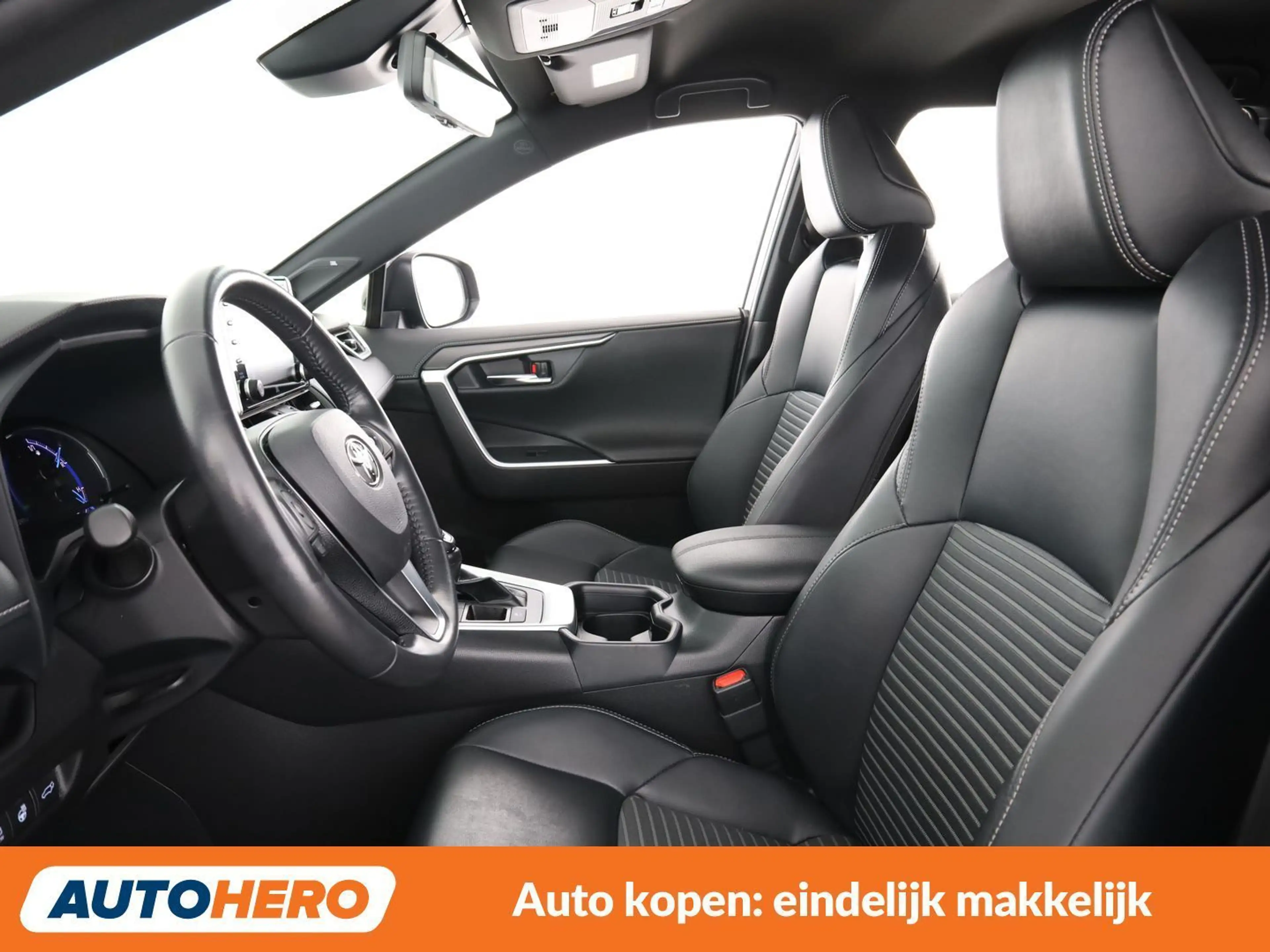 Toyota RAV 4 2.5 Hybrid 4x2 Black Edition — photo 10