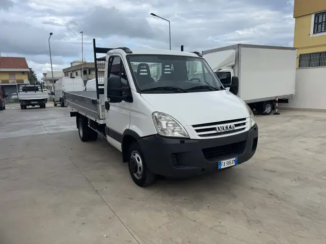 Iveco Daily Cassone Fisso Dimensioni 4.1x2.1mt