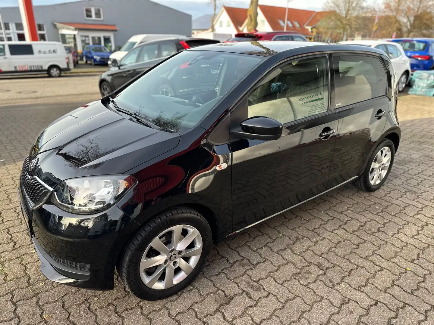 Skoda Citigo 1.0 Clever/KLIMA/SHZ/TEMP/WENIG KM Schwarz - 2
