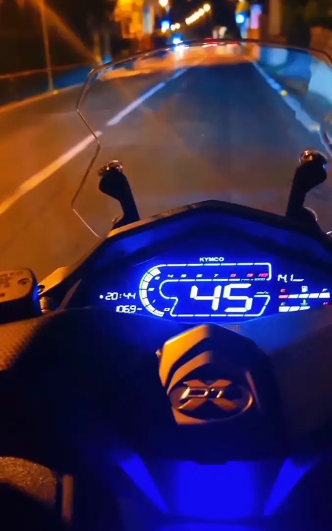 Kymco DTX 360 Gris - 1