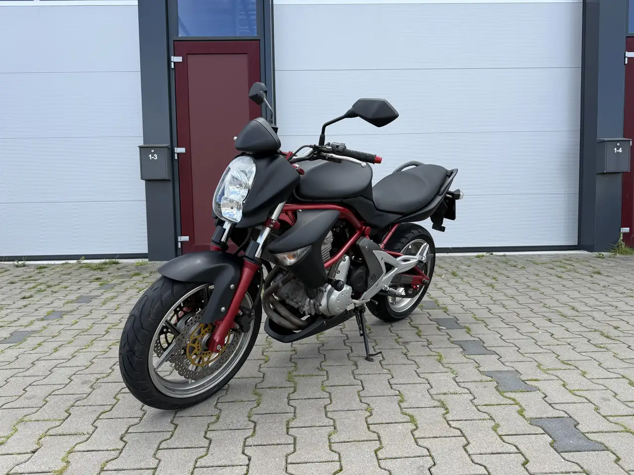 Kawasaki ER - 6 N