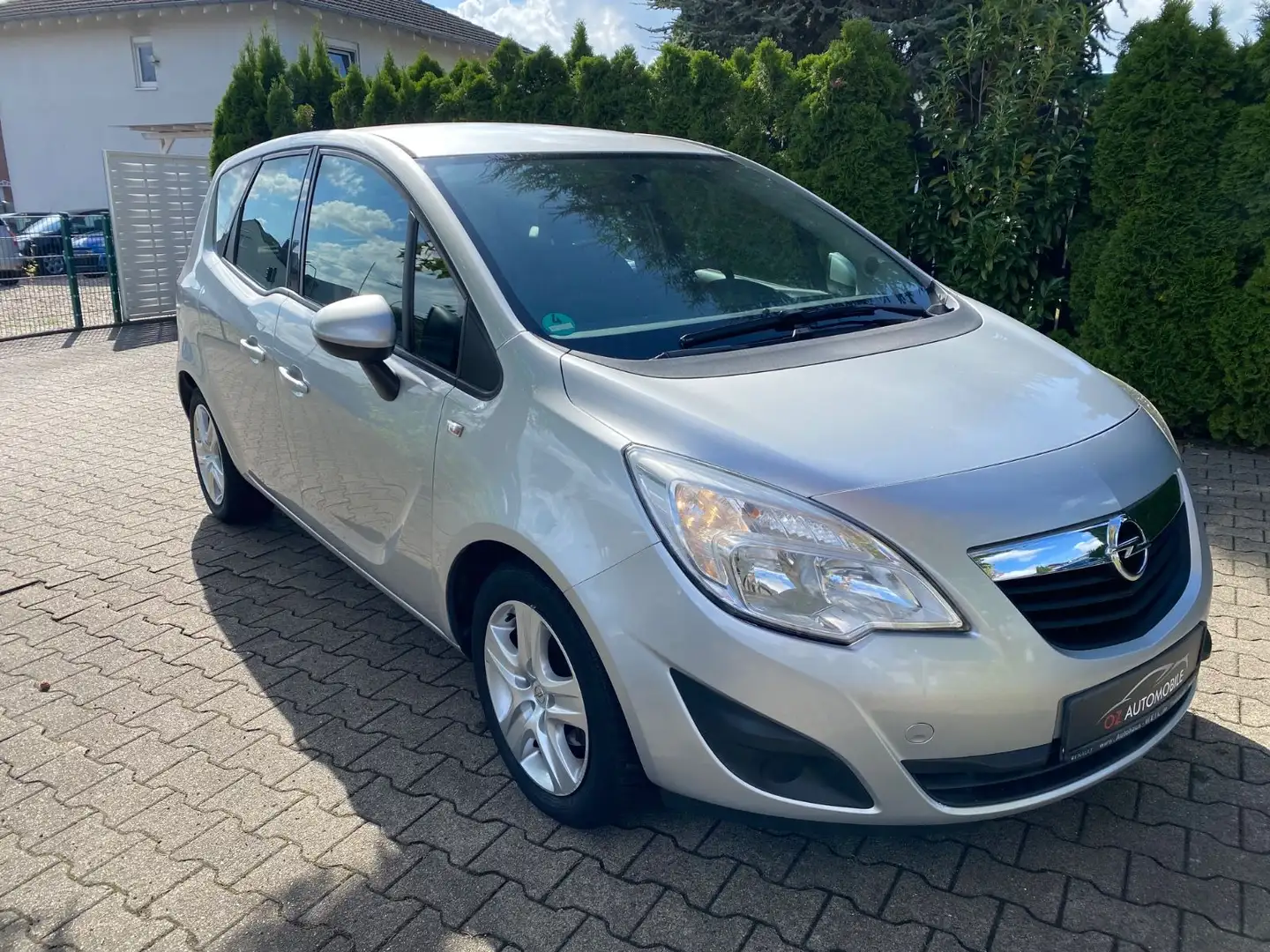 Opel Meriva 1.4 ecoFLEX Edition Klima//Tempomat//88kW Silber - 1