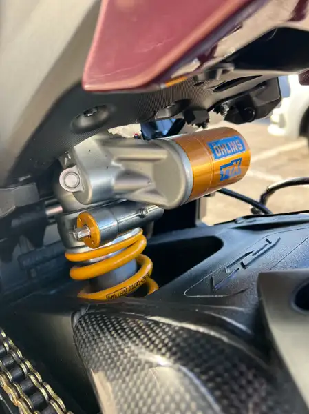 Yamaha YZF-R1 - foto 8