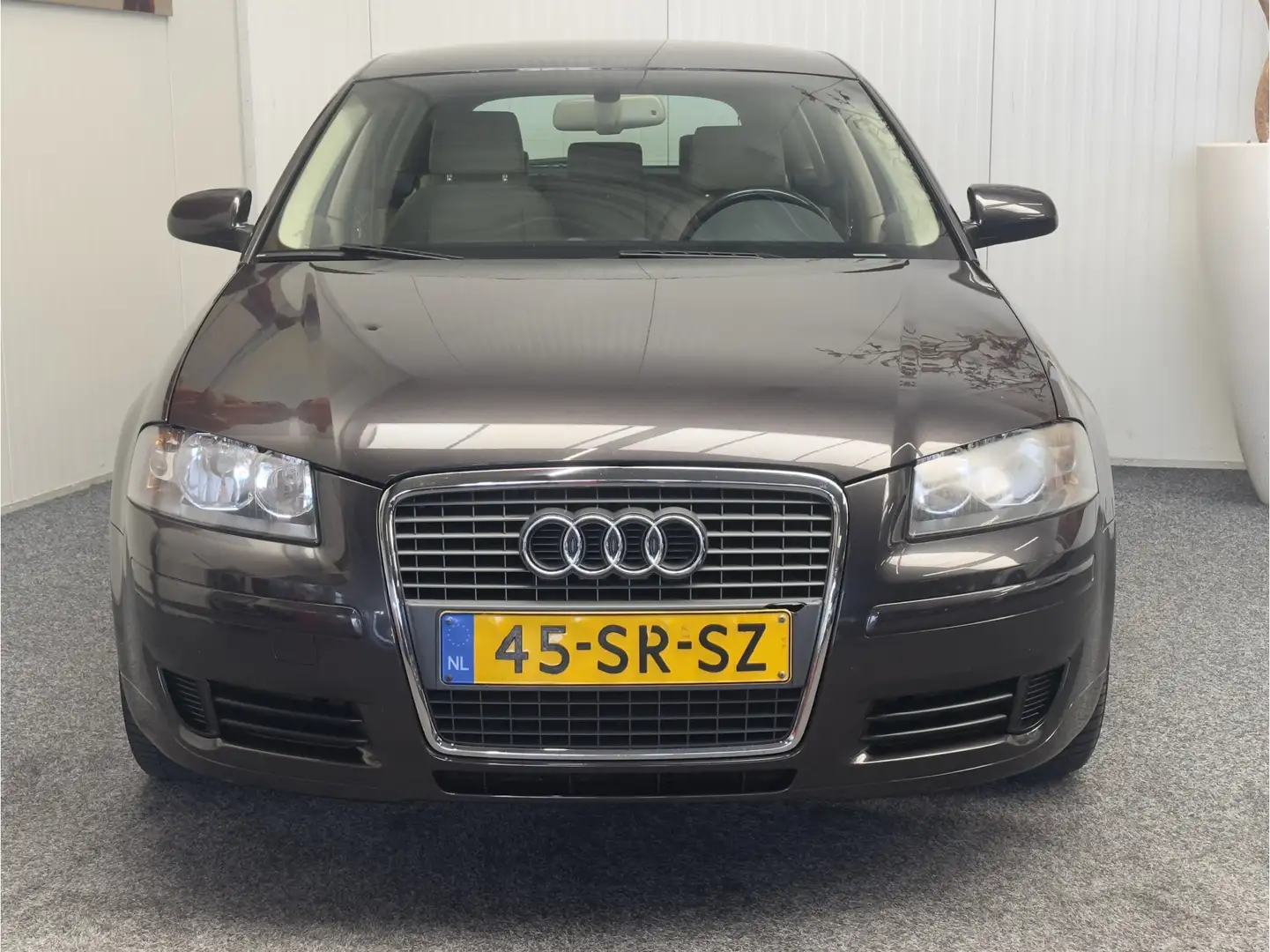 Audi A3 SPORTBACK 2.0 FSI AMBIENTE YOUNGTIMER LEDER CRUISE Grau - 2