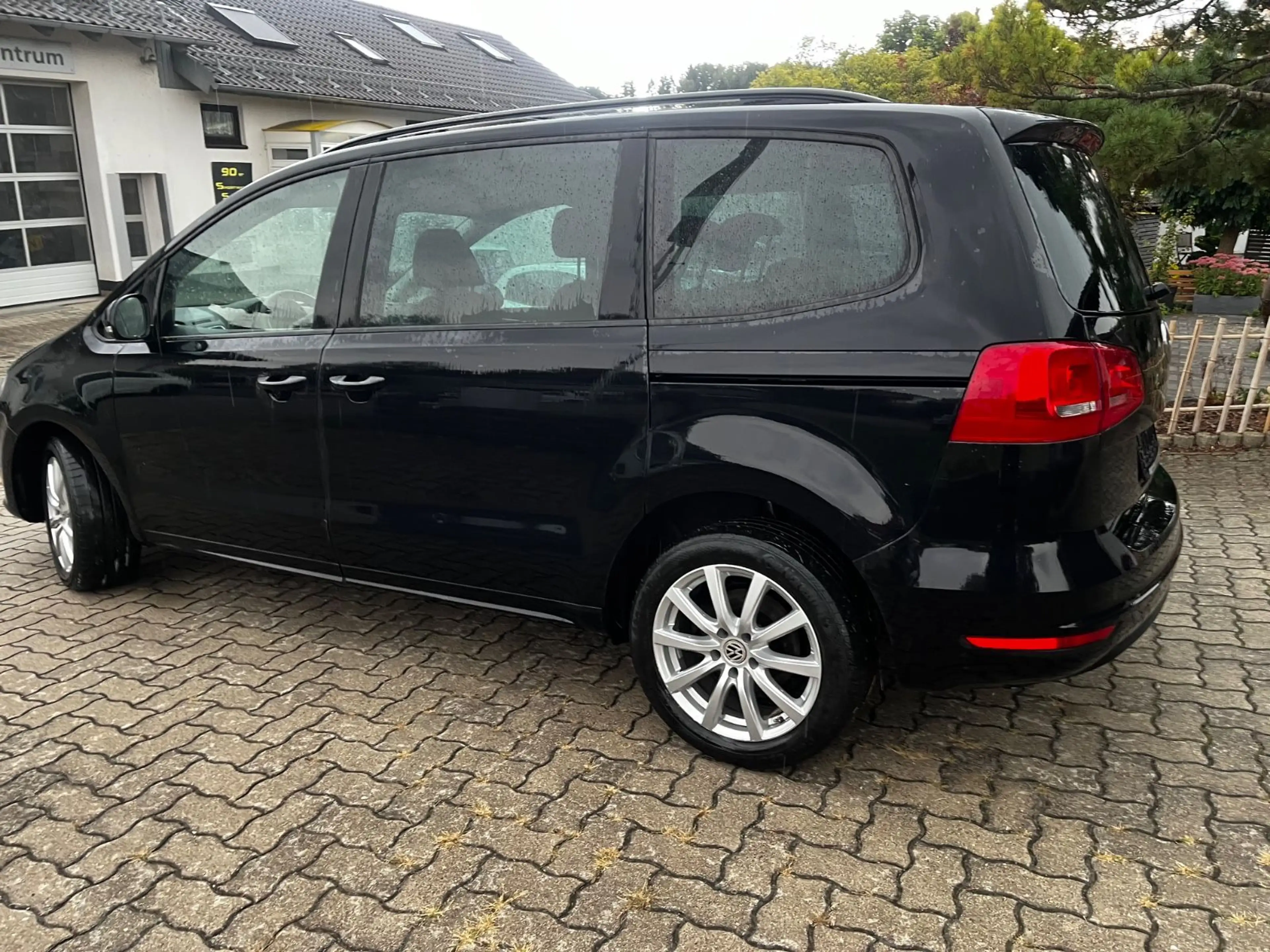 Volkswagen Sharan Trendline BMT 2.0 TDI* 7 SITZER*140PS* — photo 2