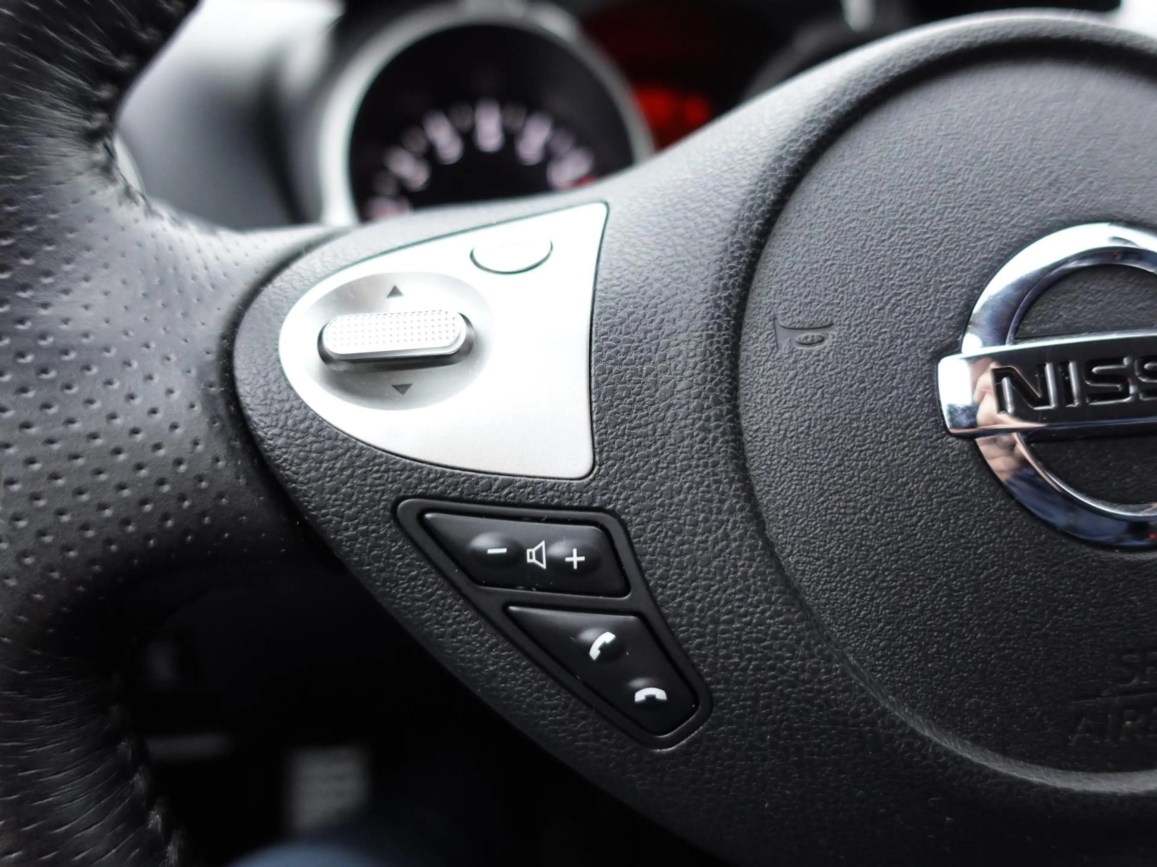 Nissan Juke 1.6 DIG-T Tekna 190 PK ! (Navi,Camera,Cruise,Stoel — photo 15