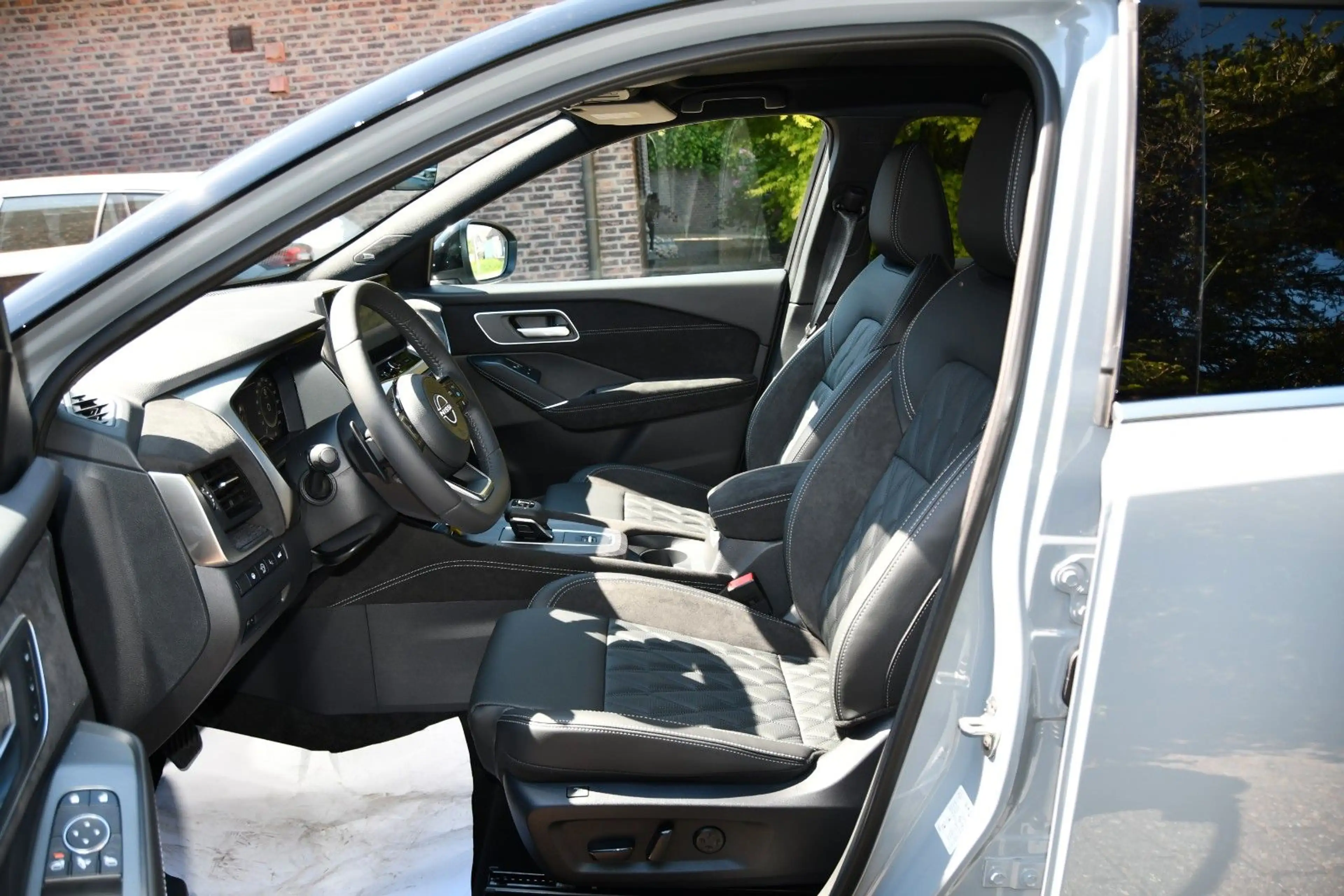 Nissan Qashqai 1.3 Tekna+ MHEV  Xtronic  20" Facelift25 — photo 11