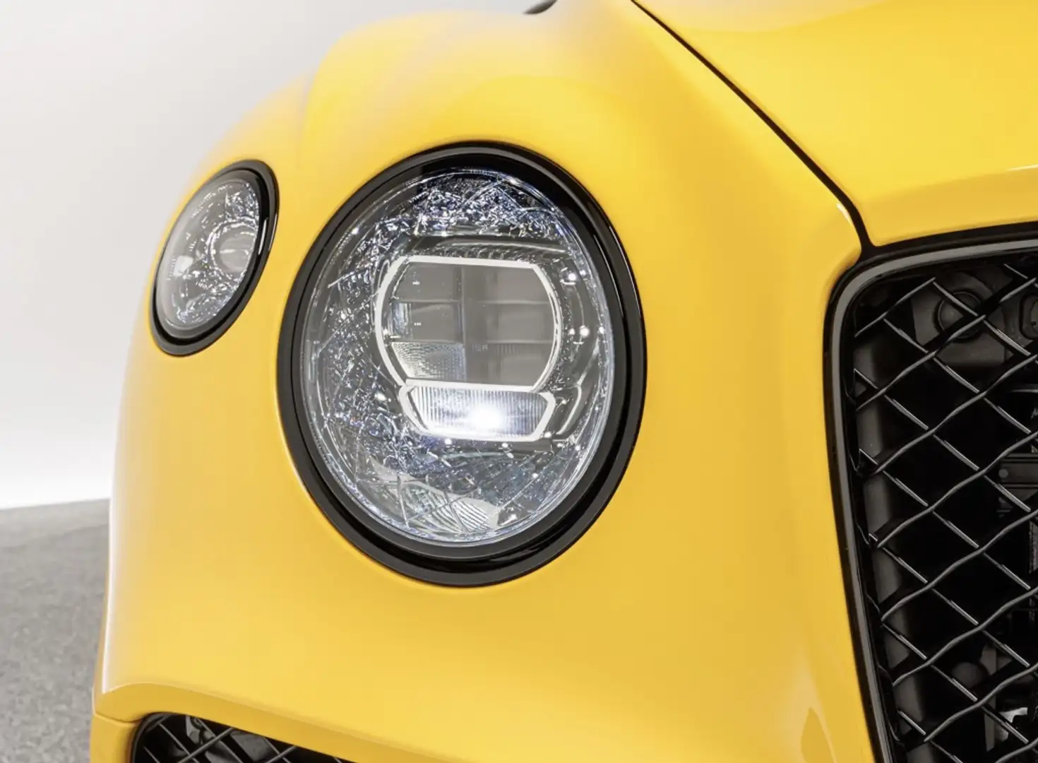 Bentley Continental GT V8 žuta - 2
