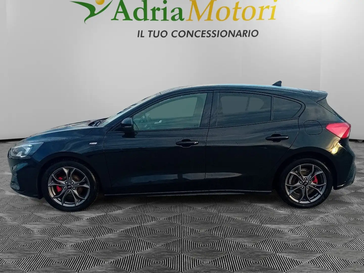 Ford Focus Focus 1.5 EcoBlue 120 CV 5p. ST-Line Nero - 2