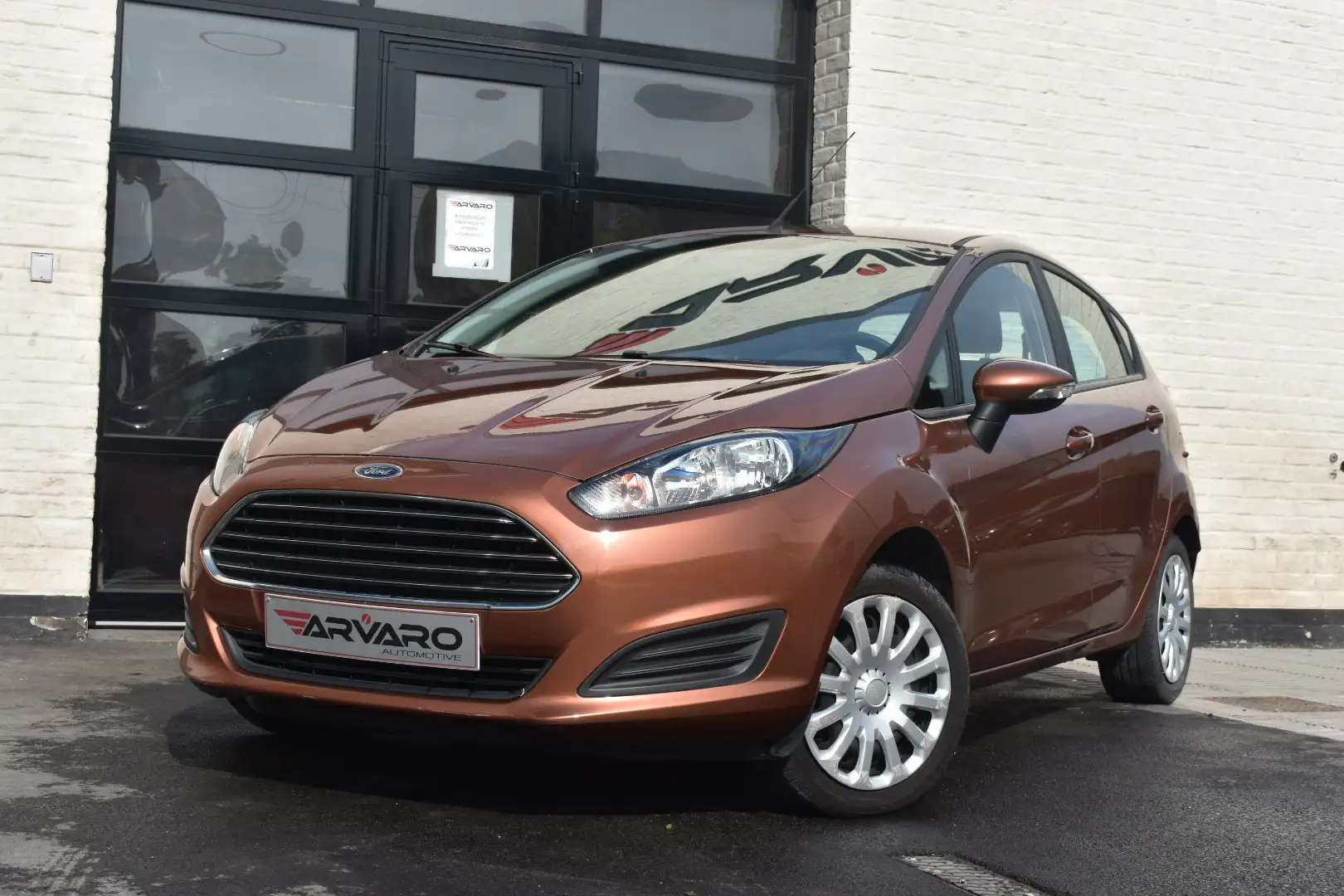 Ford Fiesta 1.0 EcoBoost Titanium / Trekhaak / Garantie Marrone - 2