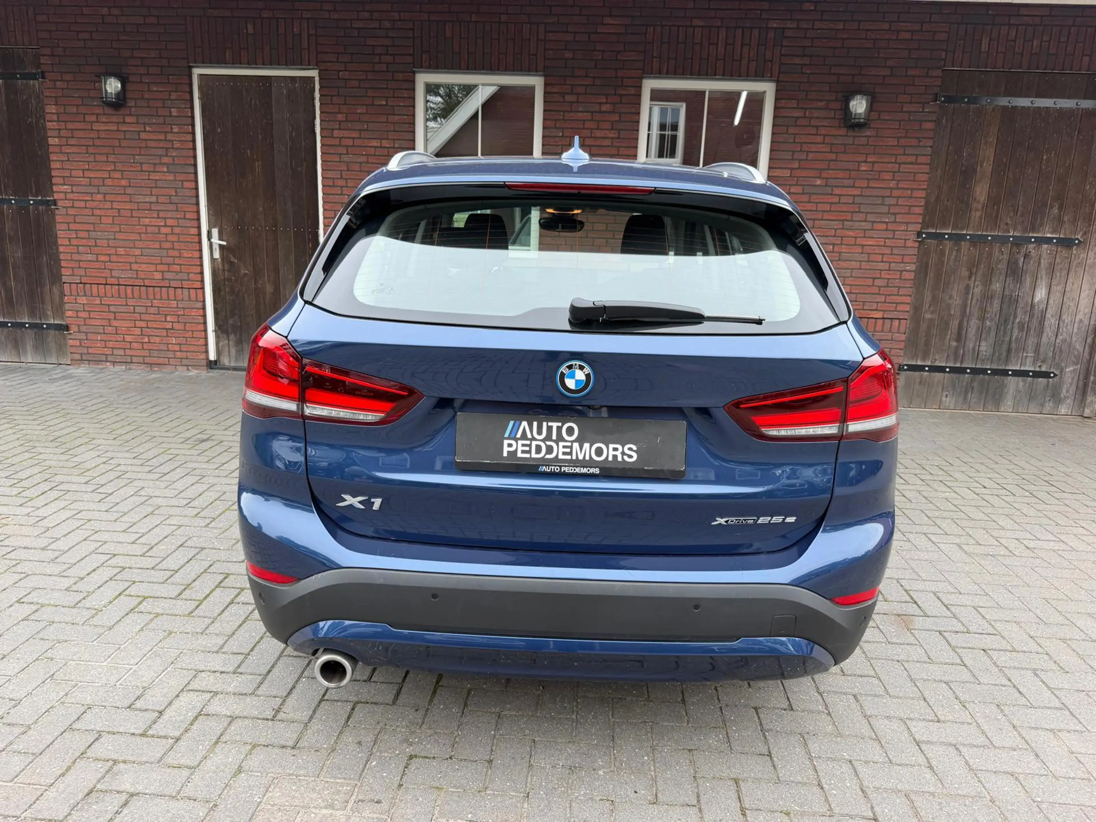 BMW X1 XDrive25e PHEV Executive| Camera| LED| DAB — photo 4