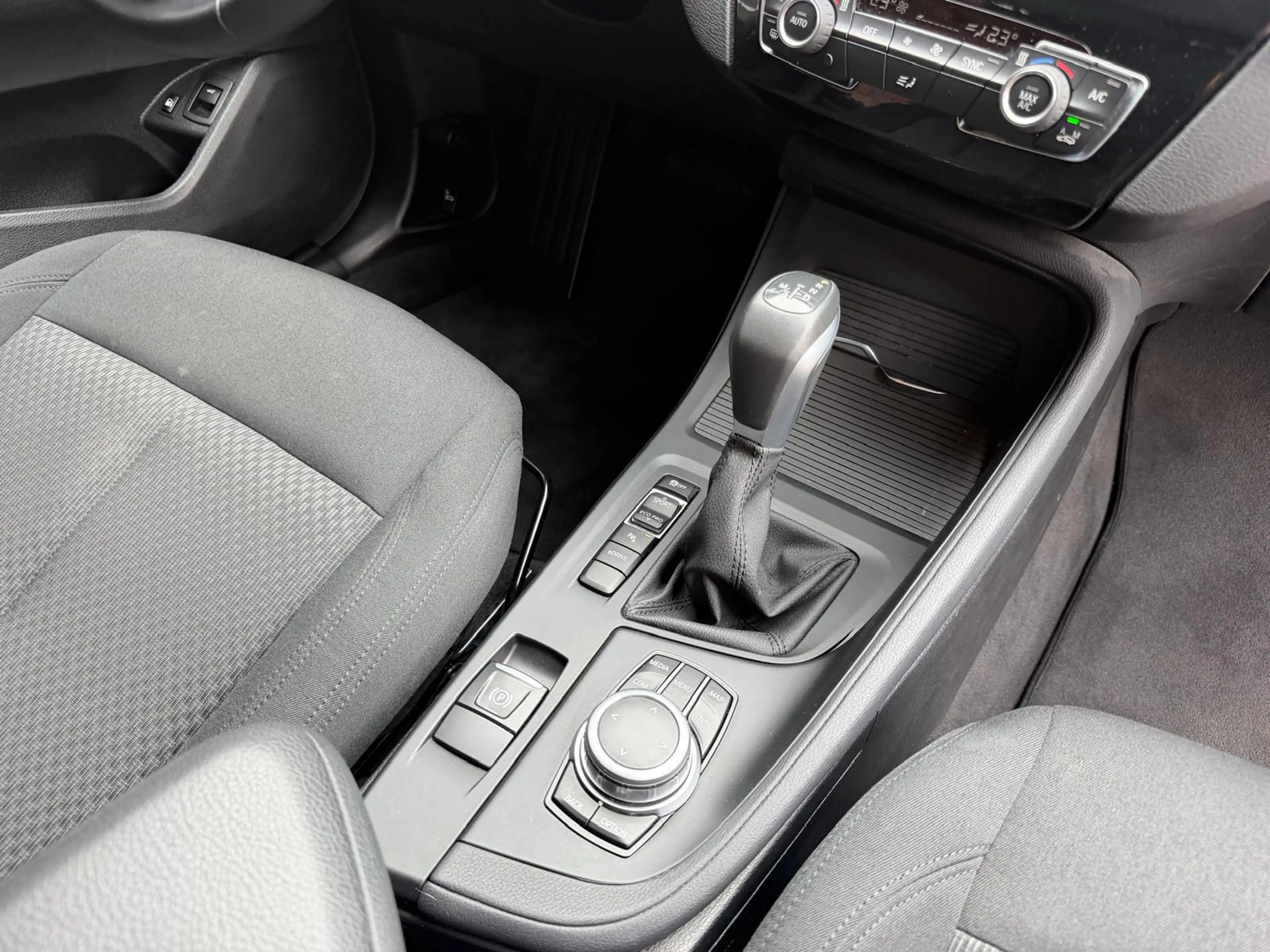 BMW X1 XDrive25e PHEV Executive| Camera| LED| DAB — photo 24
