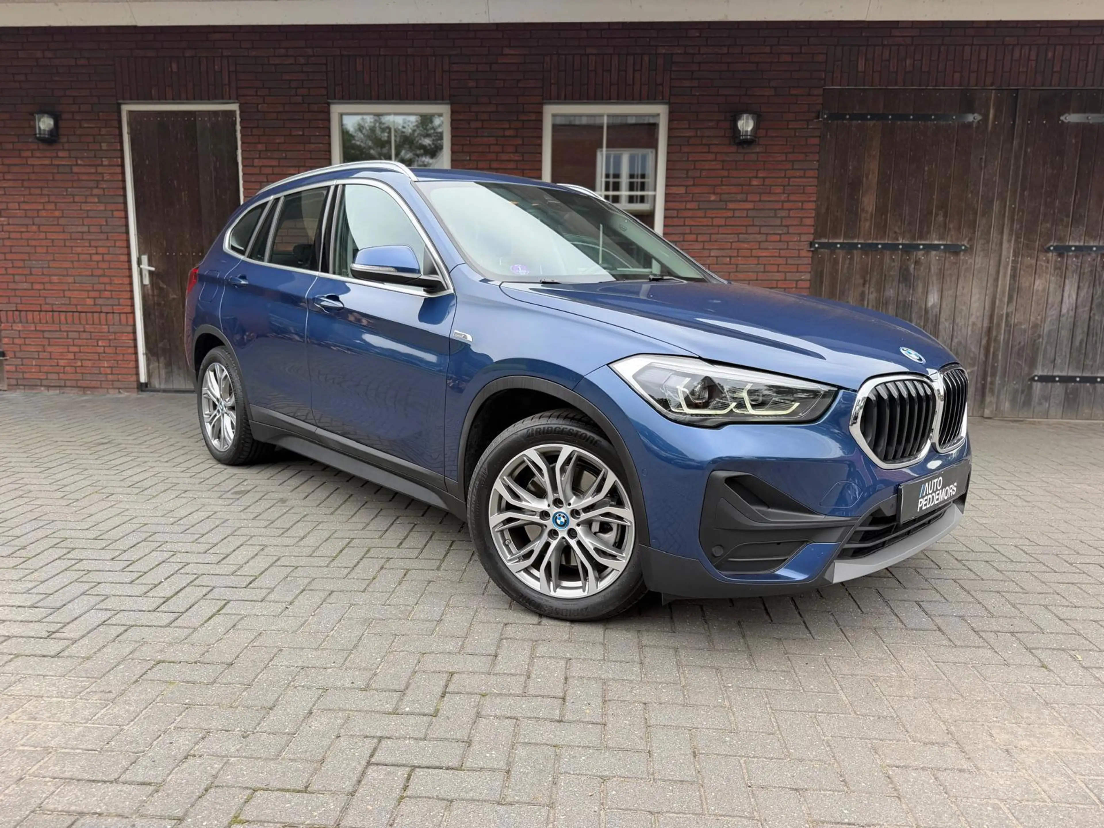 BMW X1 XDrive25e PHEV Executive| Camera| LED| DAB — photo 5