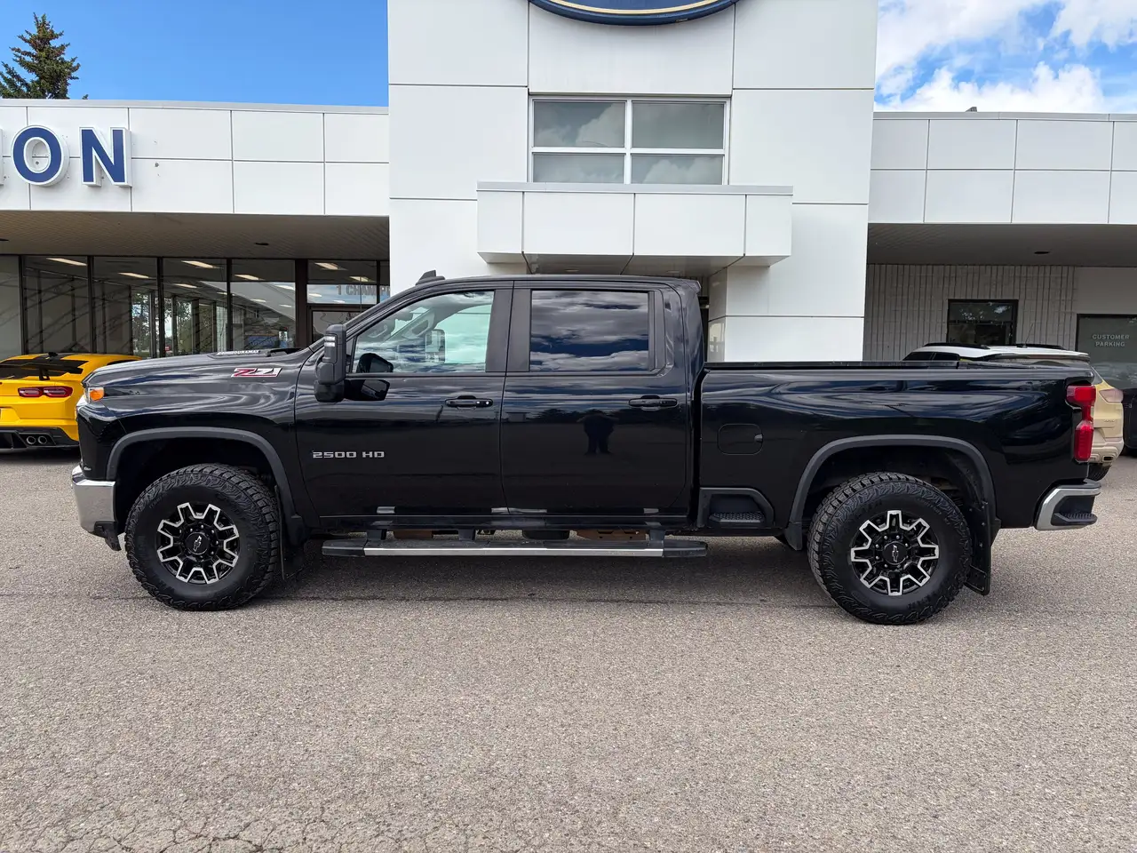 Chevrolet Silverado 2500 photo Chevrolet Silverado 2500
