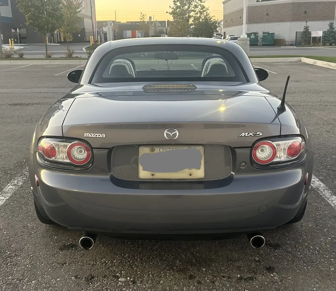 Mazda MX-5 Miata снимка Mazda MX-5 Miata