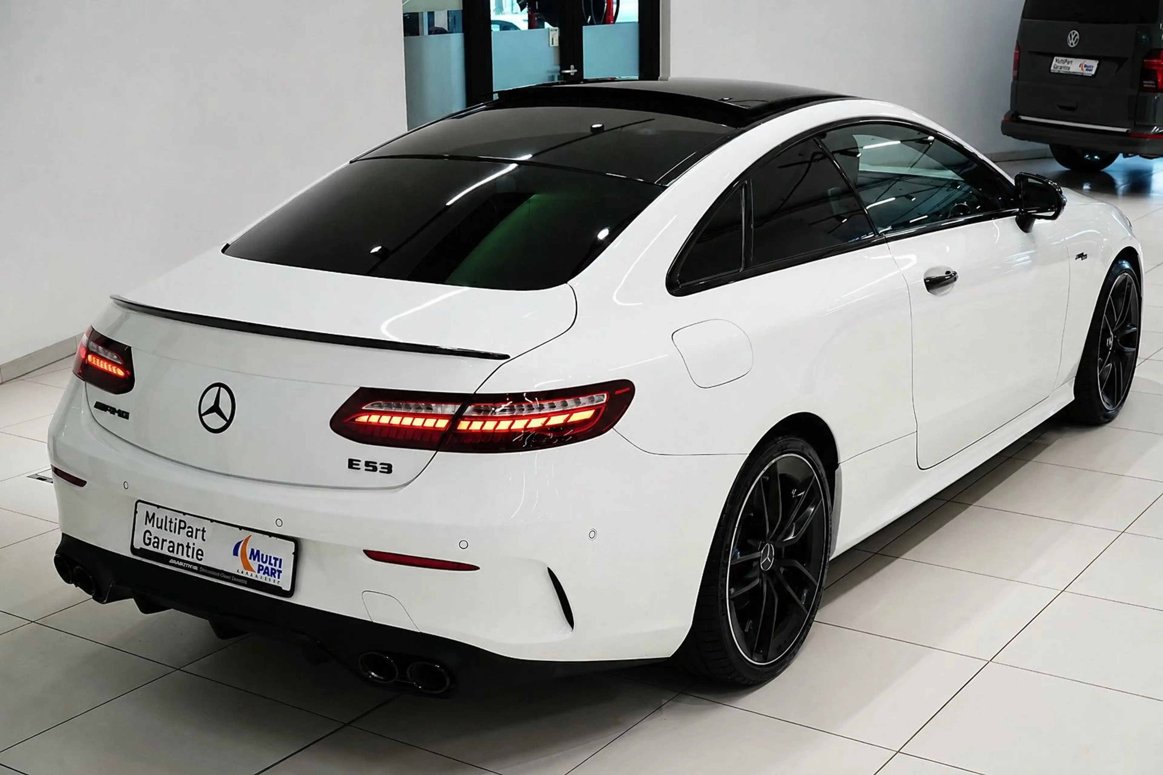 Mercedes-Benz E 200 COUPE|AMG|E53-UMBAU|NIGHT|PANO|DISTR|360°| — photo 4