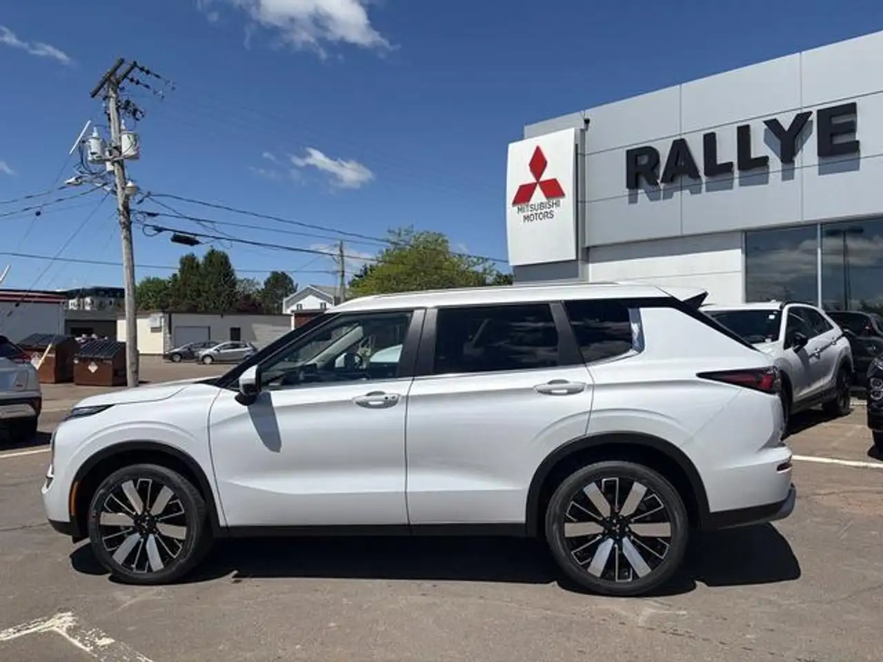 Mitsubishi Outlander снимка Mitsubishi Outlander