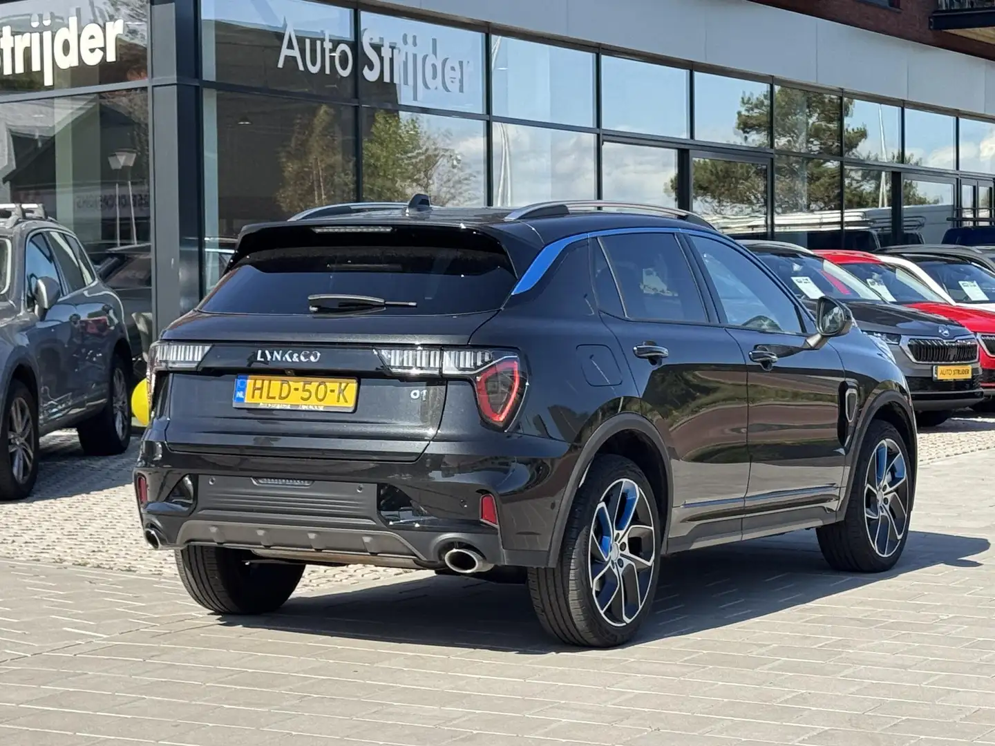 Lynk & Co 01 1.5 | hoger laadvermogen 6,6kW | PANO | 360 CAMERA Zwart - 2