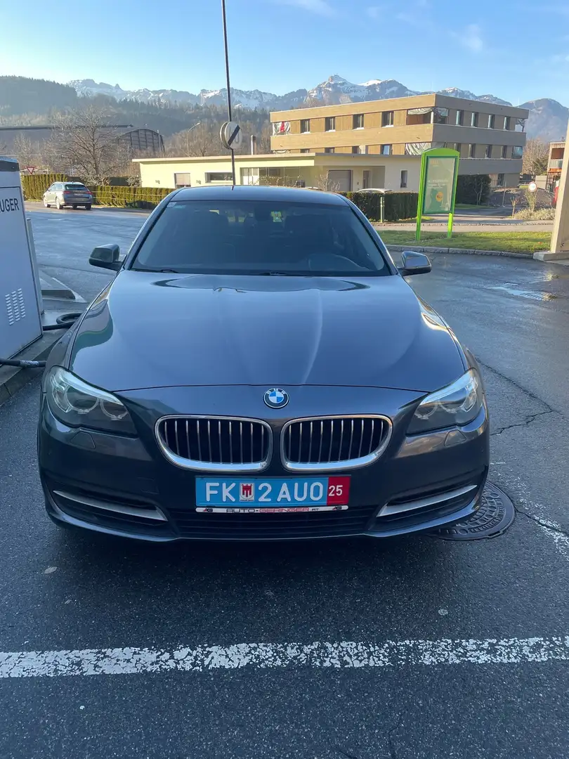 BMW 518 518d Aut. Grau - 1