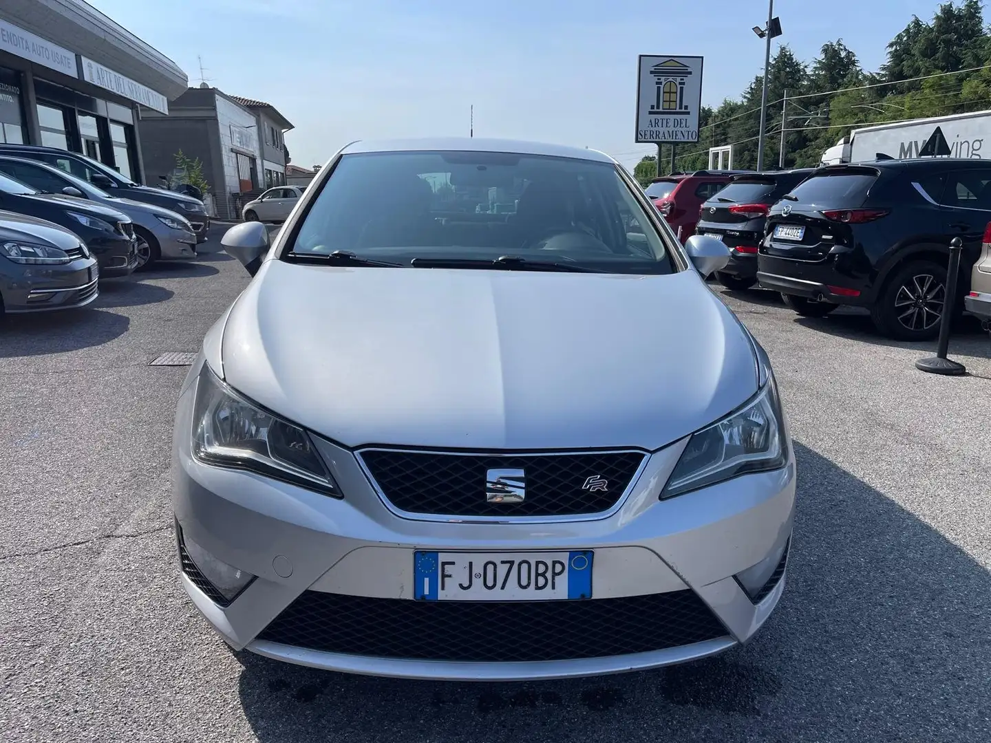 SEAT Ibiza Berlina 5p 1.4 tdi cr FR 90cv Argento - 2