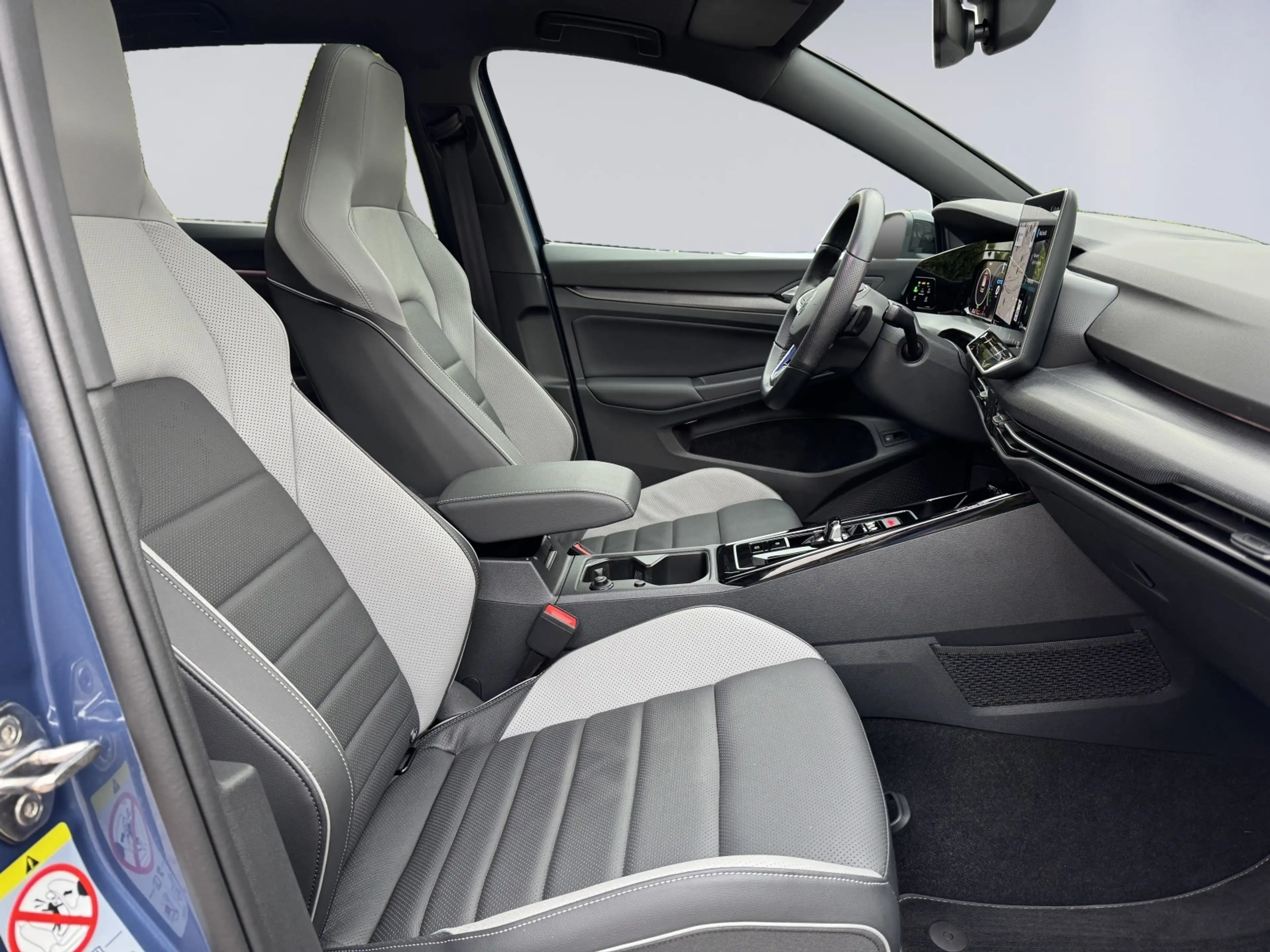 Volkswagen Golf GTE 1.5 eHybrid 272pk / 5JR garantie / Pano / Leer / T — photo 13