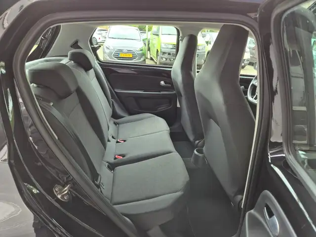 Volkswagen Up! view 14