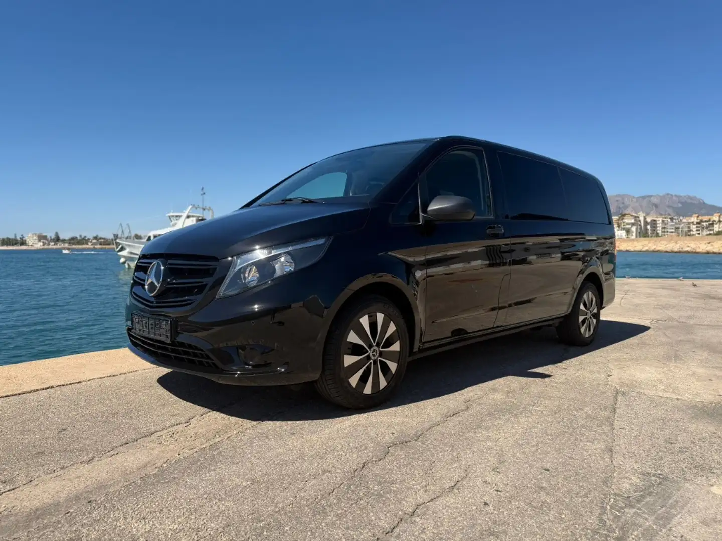 Mercedes-Benz Vito Tourer 116 CDI Pro Larga 9G-Tronic Negro - 2