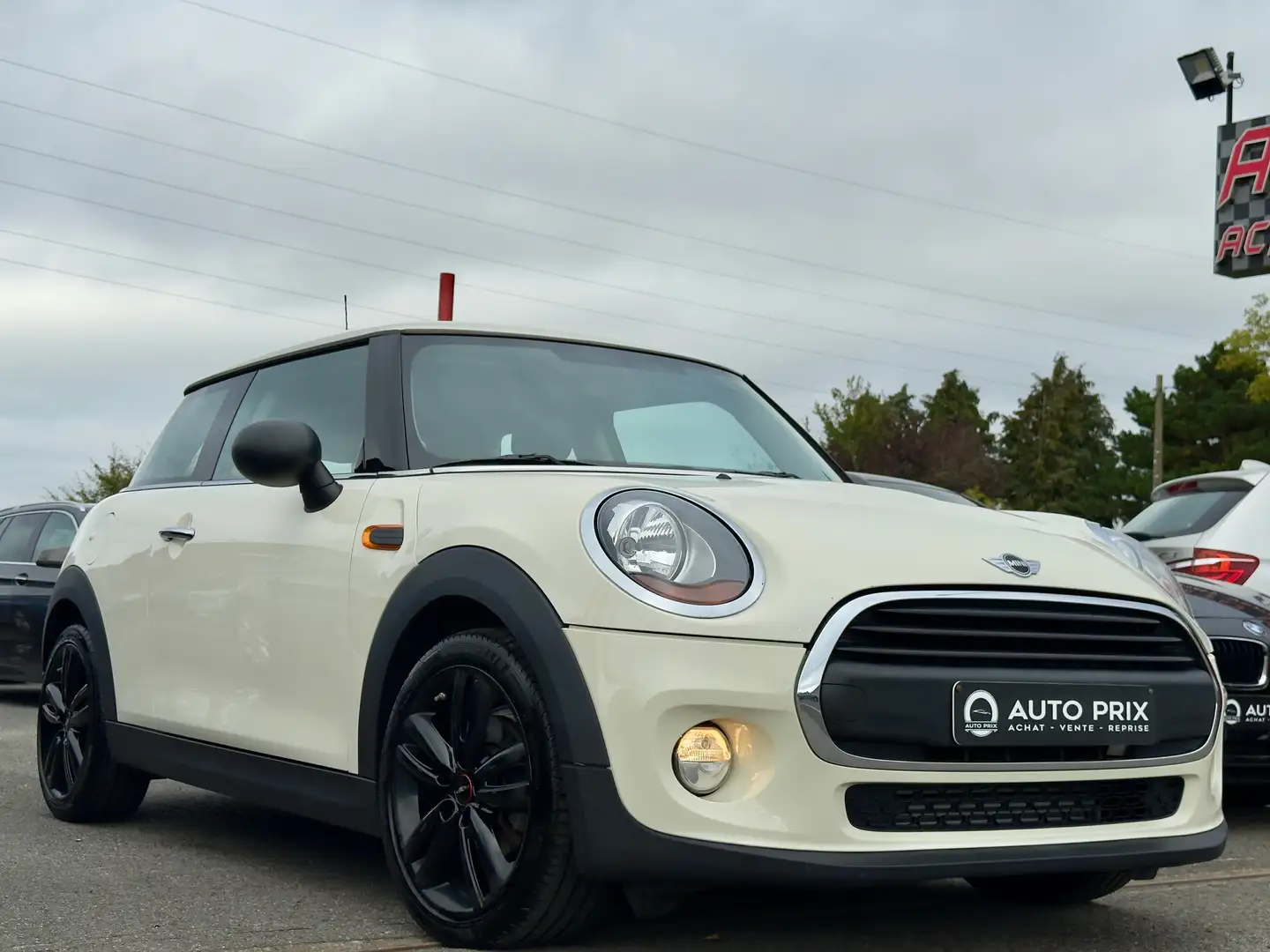 MINI One 1.2 One First Edition Clim Etat Neuf Euro 6b Wit - 2