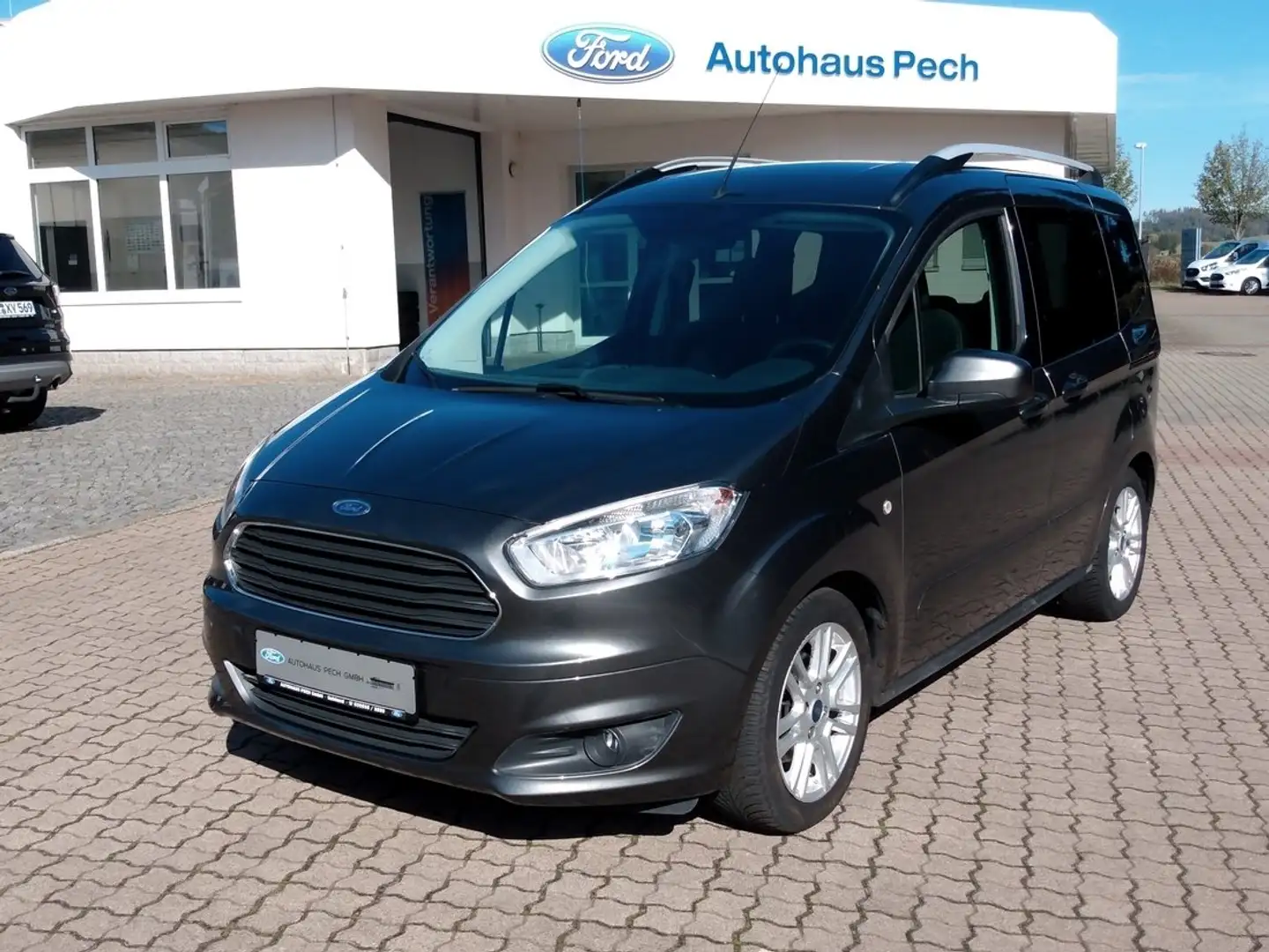 Ford Tourneo Courier Titanium - Navi*RFK*PPS*Winterpaket*Alu*Tempomat Gris - 2