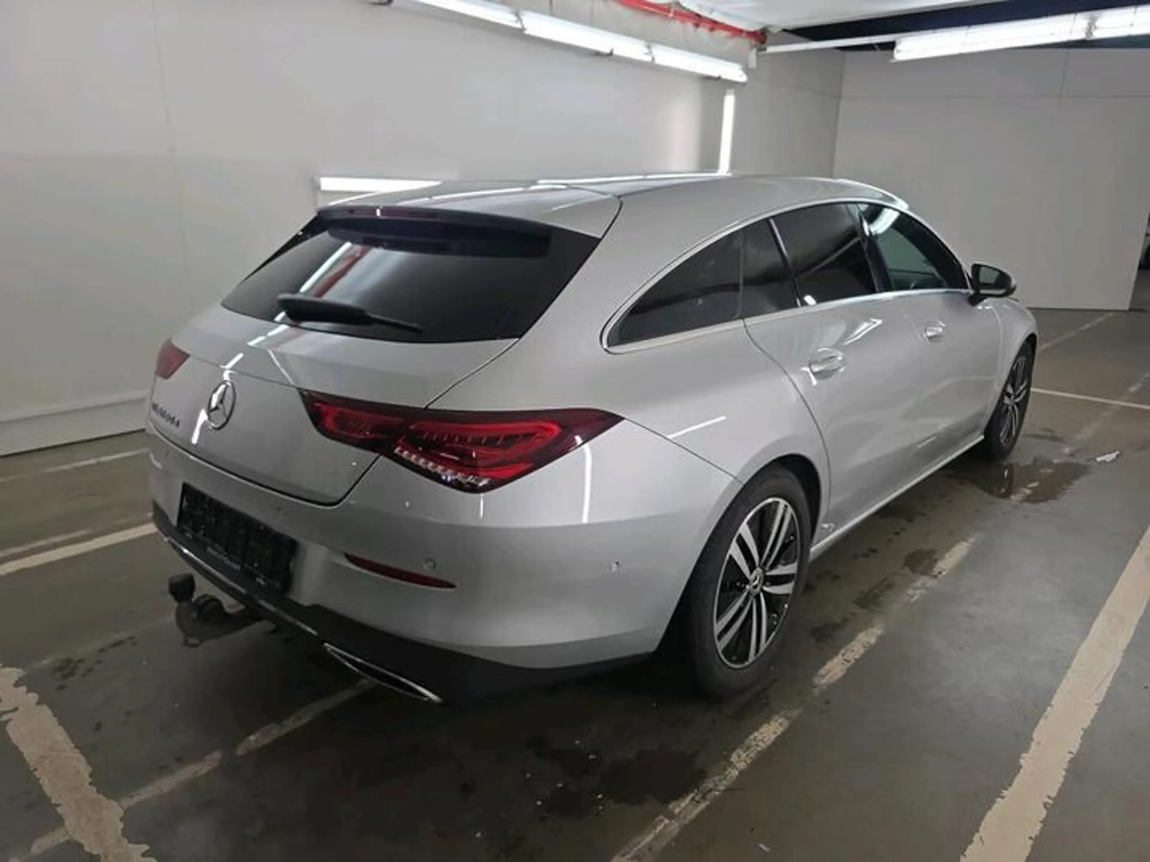 Mercedes-Benz CLA 180 d ShootingBrake Luxury 8GTronic *MI CUIR-LED-CAMERA-NAVI-ATTELAGE* — photo 5