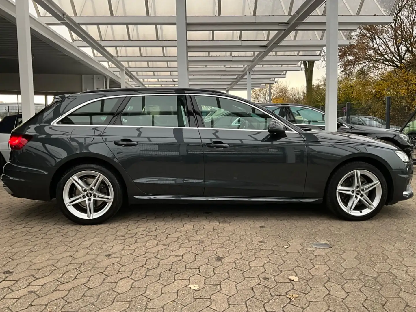 Audi A4 Avant 35 TDI advanced*Ky-Go*Virtaul*Matrix*94 Gris - 1