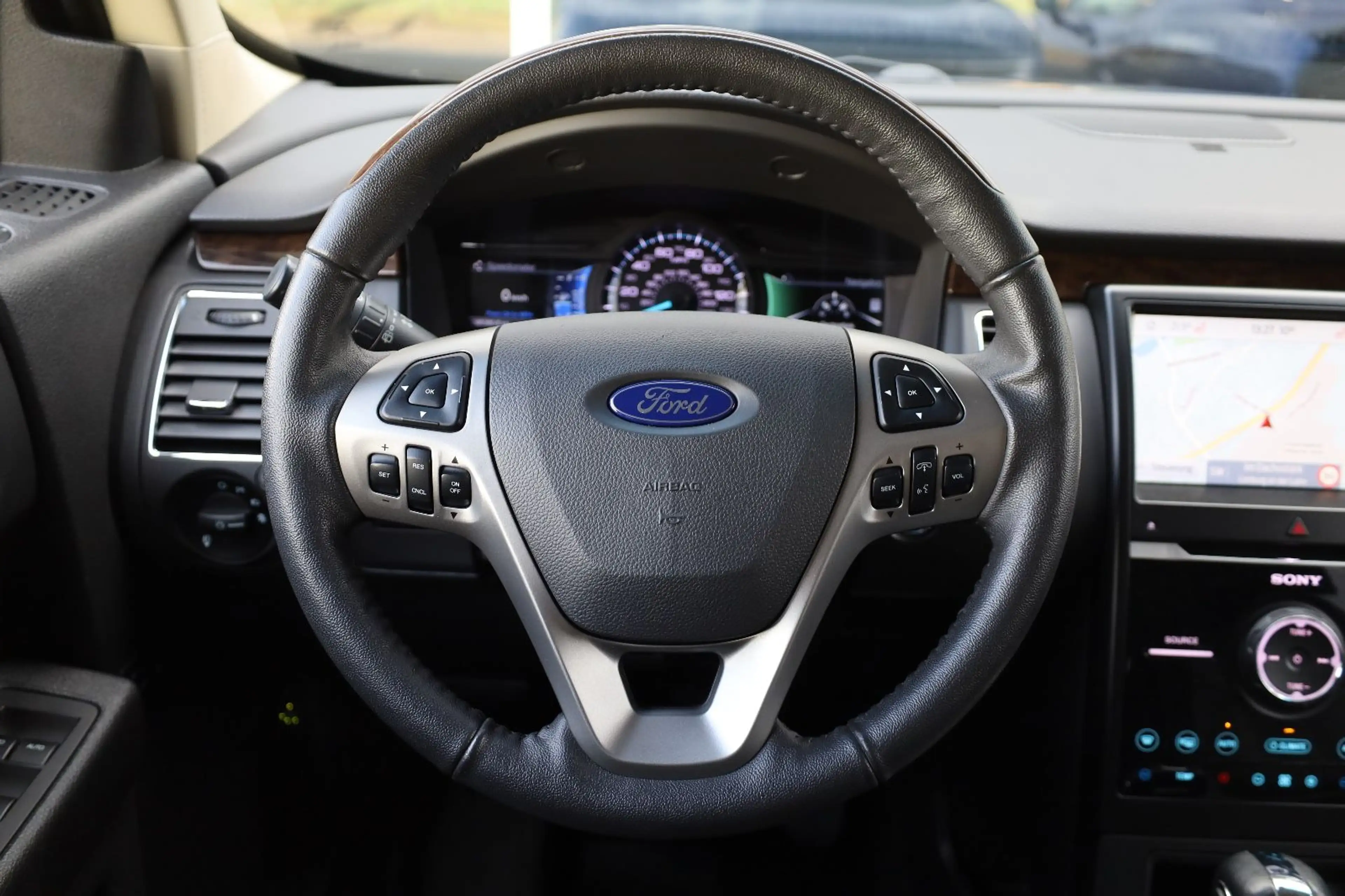Ford Flex 3.5 Limited/BRCGAS/SHZ/7-Sitz/NAVI/RFK/R19 — photo 12
